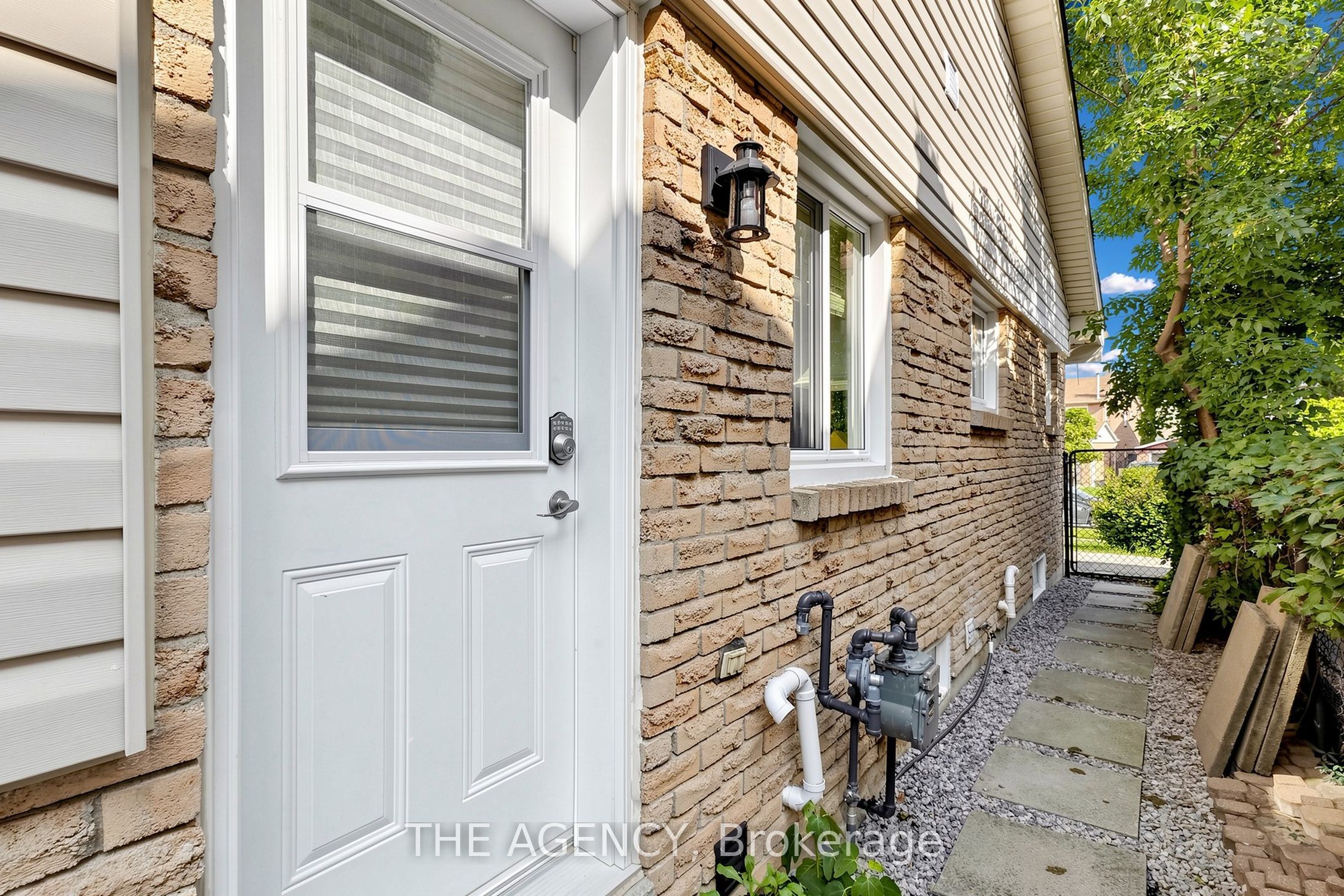 2774 Quill Crescent Lower, Mississauga, ON L5N 2G9 photo 2