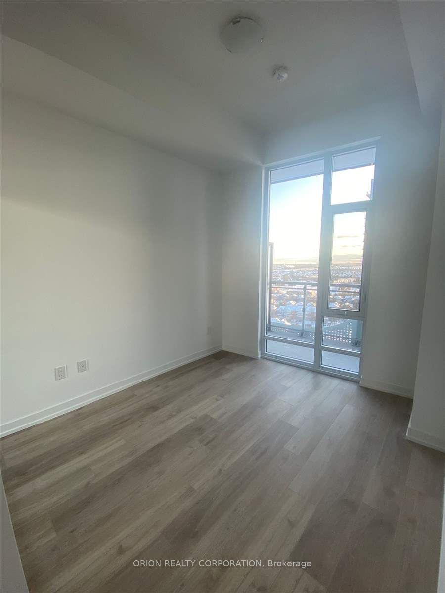 2520 Eglinton Avenue W 1421, Mississauga, ON L5M 0Y2 photo 4