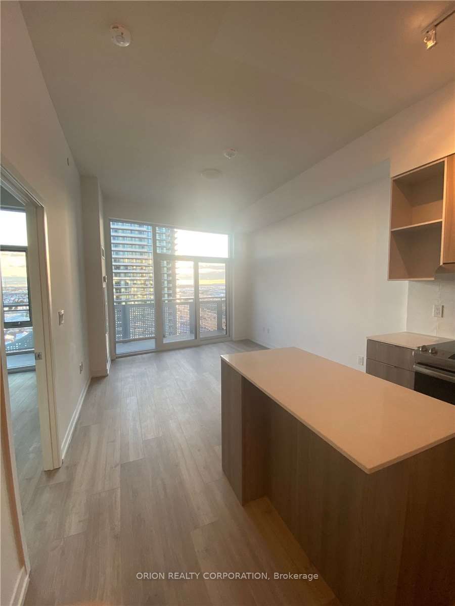 2520 Eglinton Avenue W 1421, Mississauga, ON L5M 0Y2 photo 5