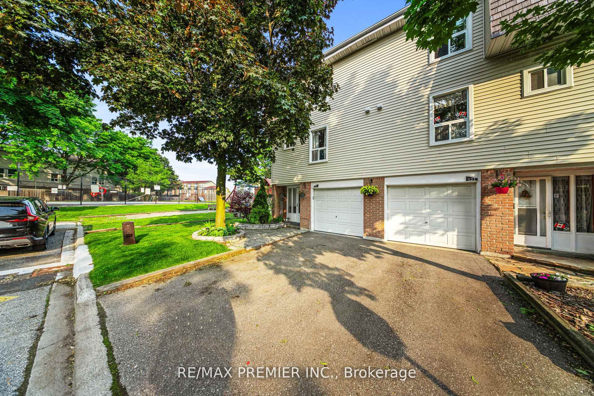 120 Ellerslie Road, Brampton, ON L6T 4C3 photo 2