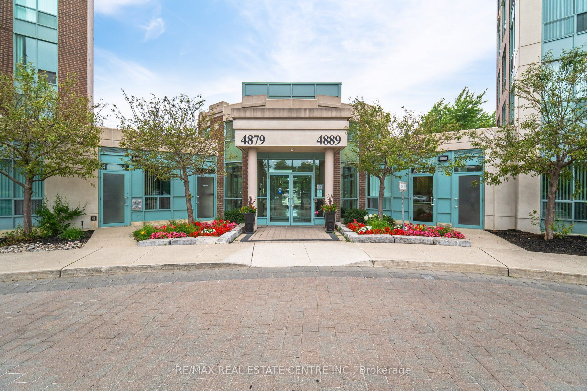 4879 Kimbermount Avenue 1509, Mississauga, ON L5M 7R8 photo 2
