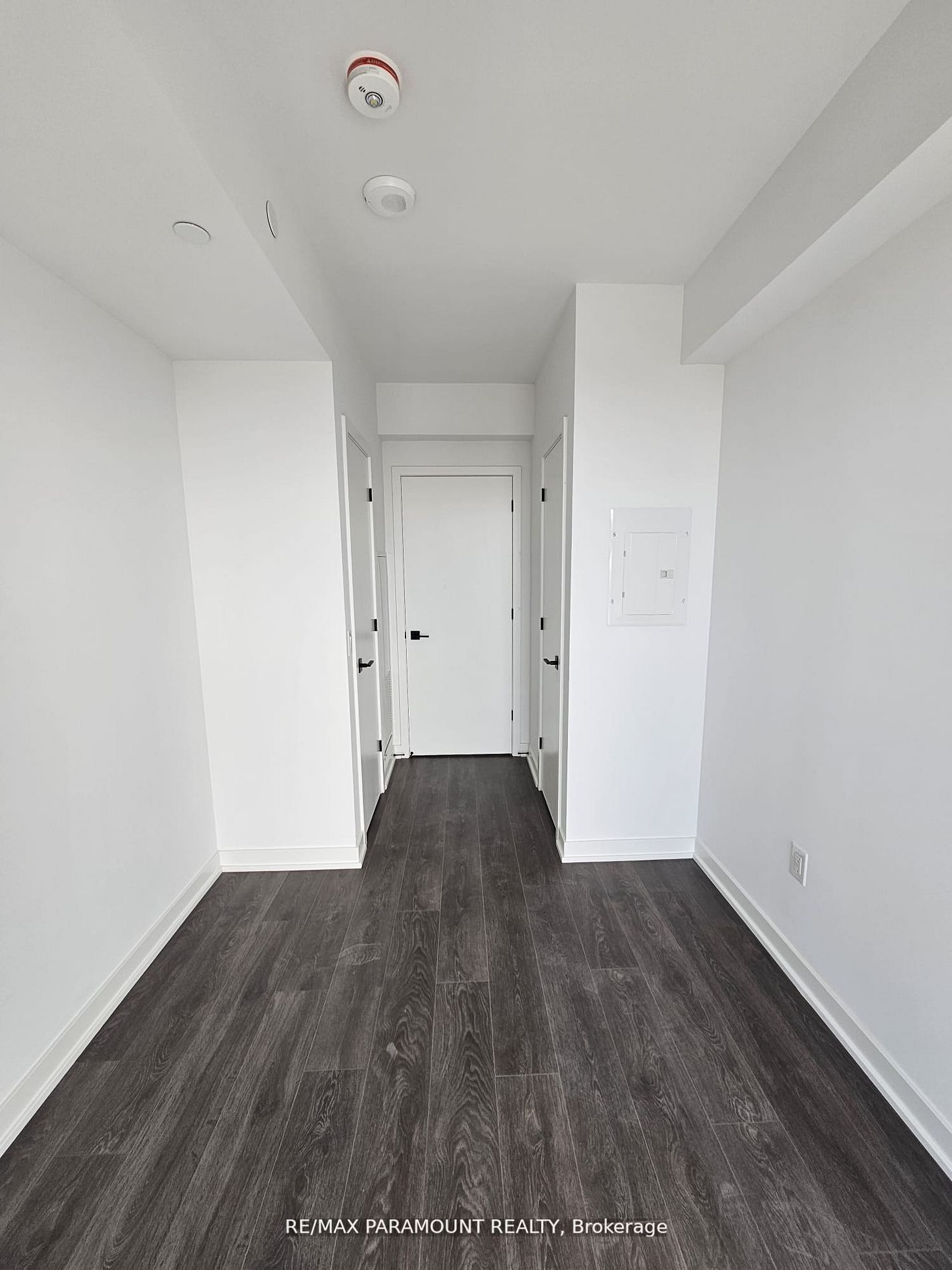 36 Zorra Street 1008, Toronto, ON M8Z 4Z7 photo 2