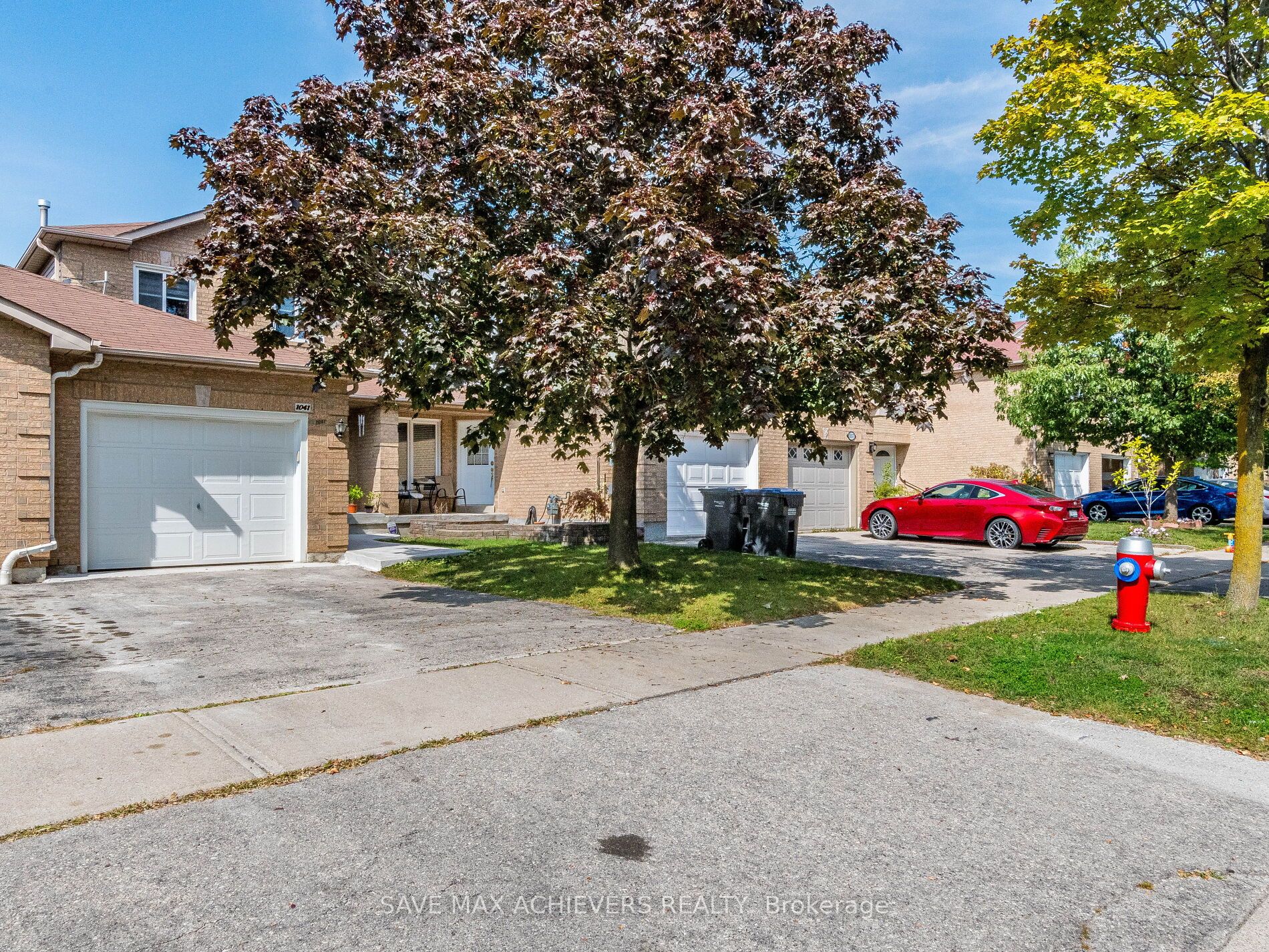 1041 Blizzard Road, Mississauga, ON L5V 1T2 photo 2