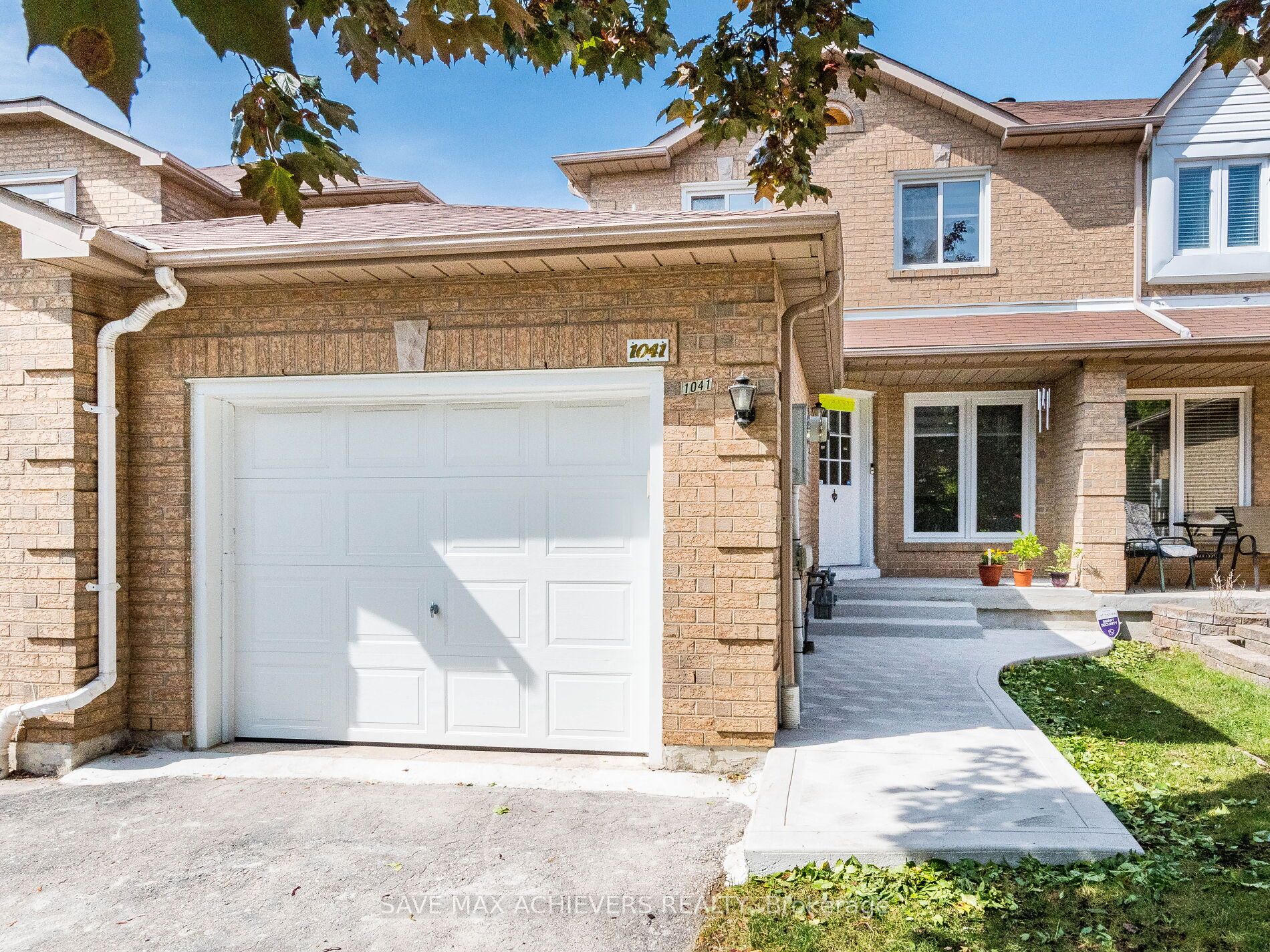 1041 Blizzard Road, Mississauga, ON L5V 1T2 photo 4