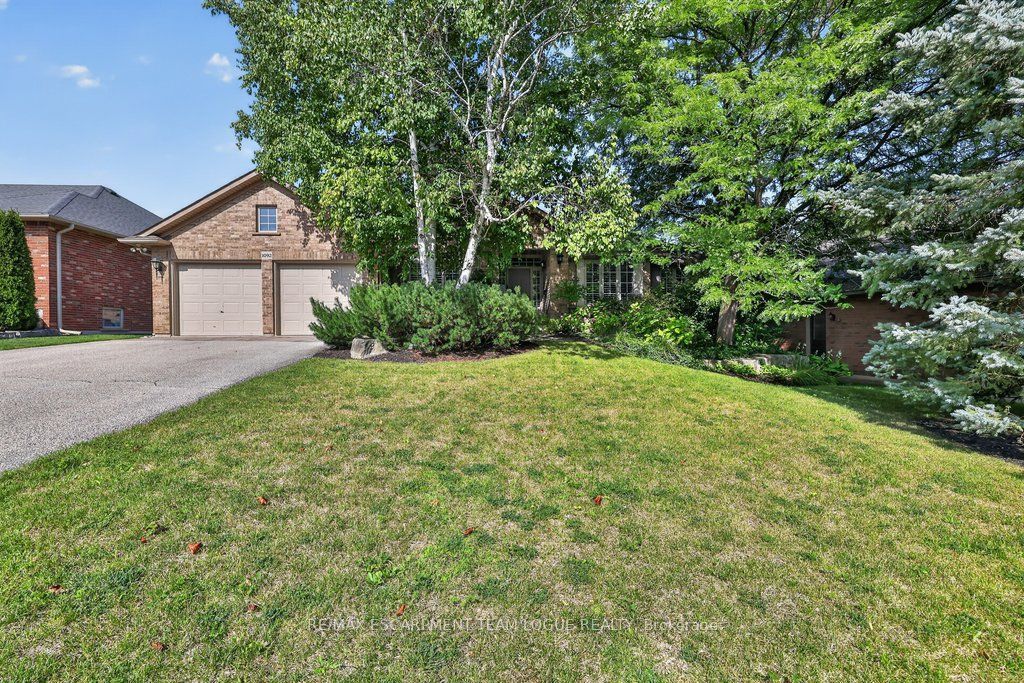 1092 CROFTON Way, Burlington, ON L7P 4W8