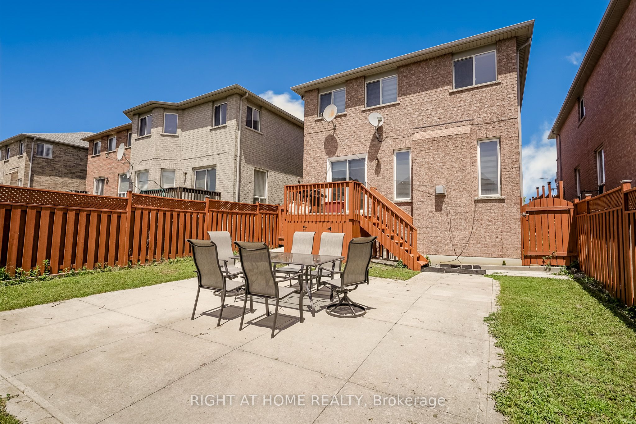 3470 Crimson King Circle Bsmt, Mississauga, ON L5N 8M9 photo 3