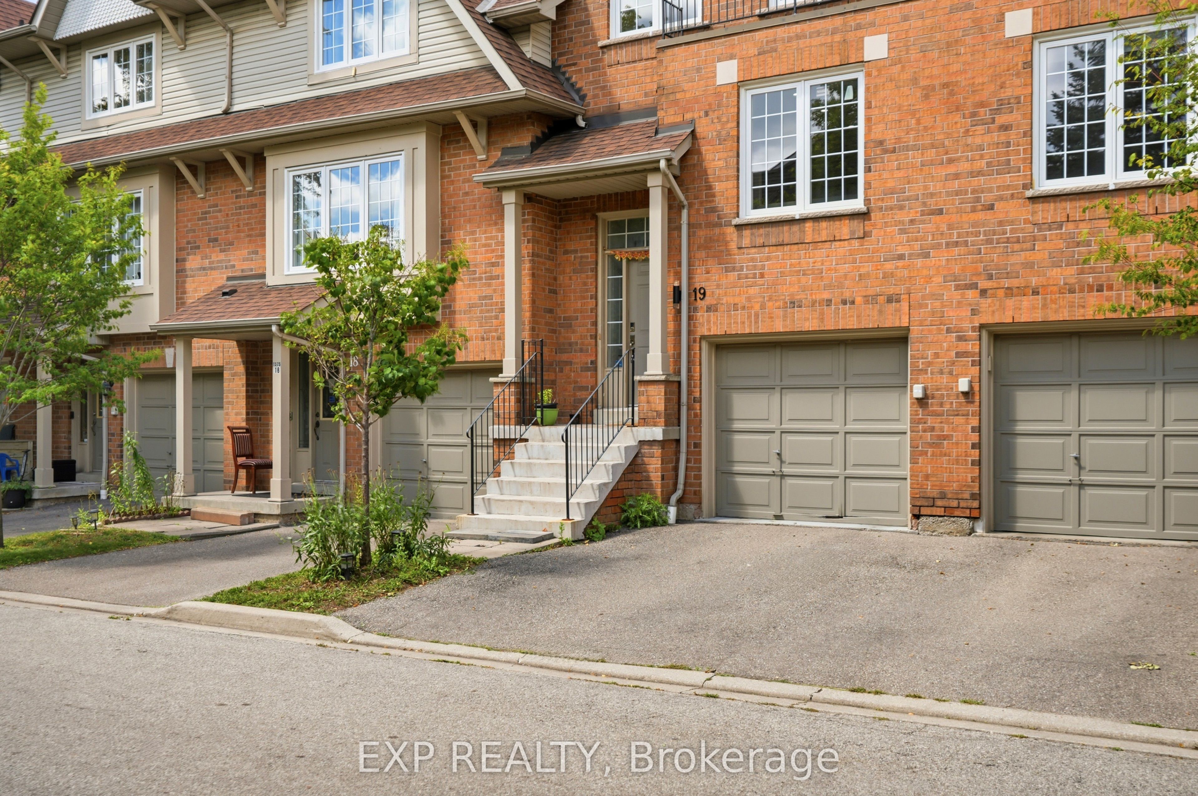 1575 South Parade Court 19, Mississauga, ON L5M 6E9 photo 2
