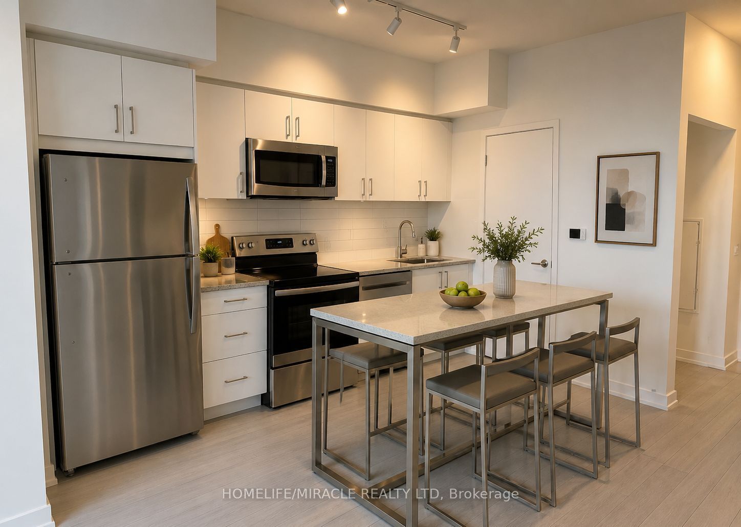 4010 Eglinton Avenue W 1420, Toronto, ON M9A 0G5 photo 2