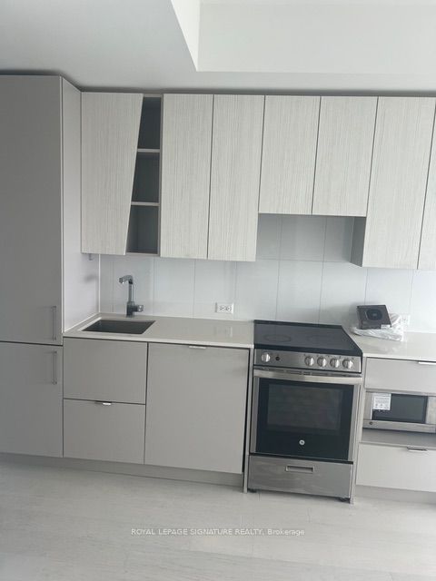 3883 Quartz Road 4808, Mississauga, ON L5B 4M6