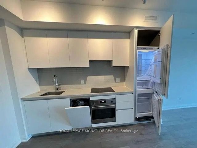 4015 The Exchange 1101, Mississauga, ON L5B 0N9 photo 4