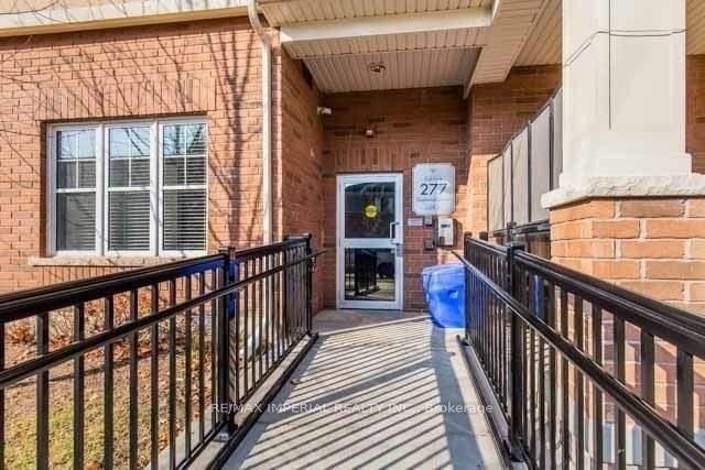 277 Gatwick Drive 301, Oakville, ON L6H 7K3 photo 2