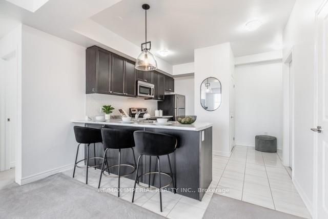 277 Gatwick Drive 301, Oakville, ON L6H 7K3 photo 5
