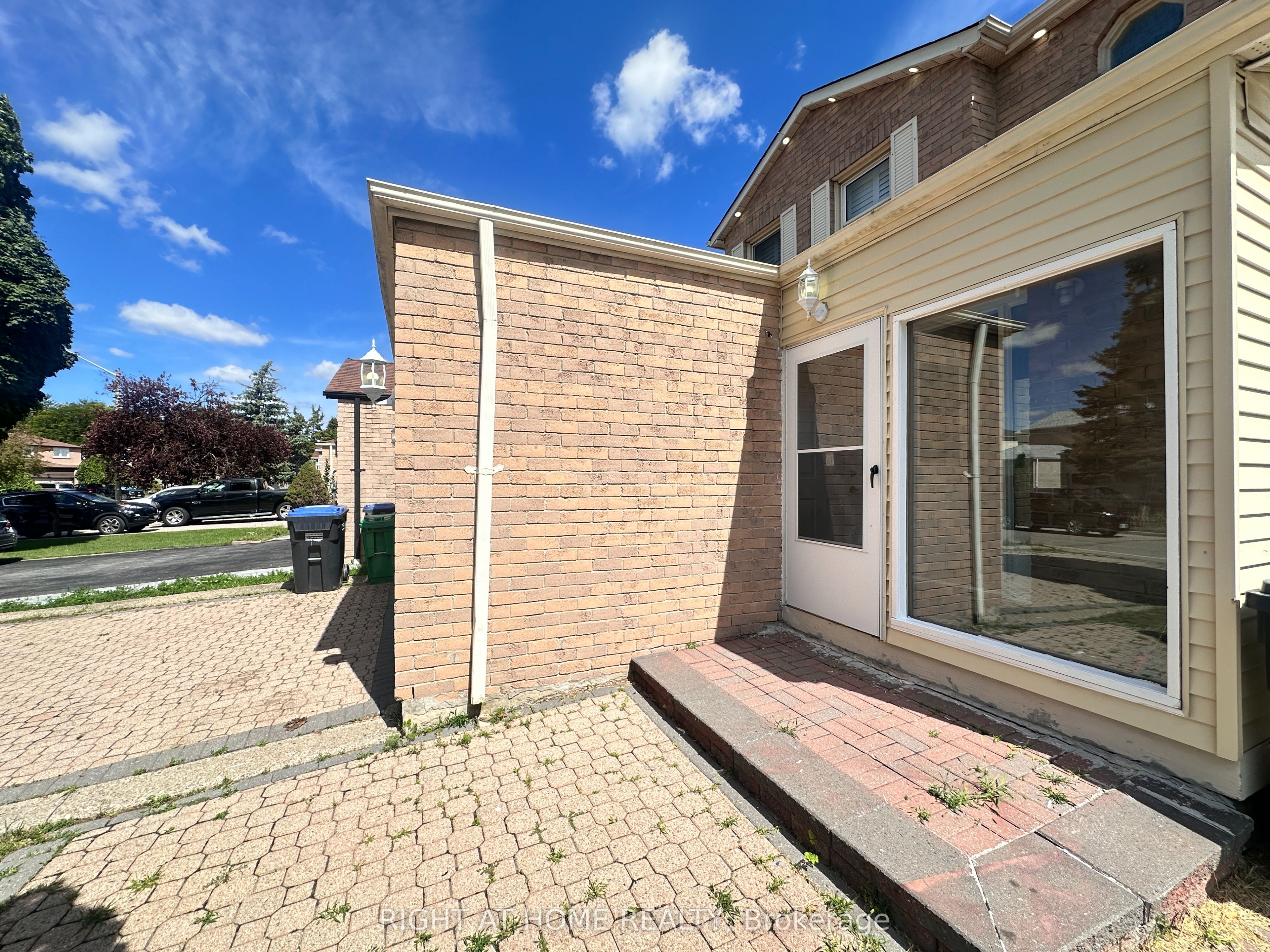 1791 Princelea Place, Mississauga, ON L5M 3R9 photo 3