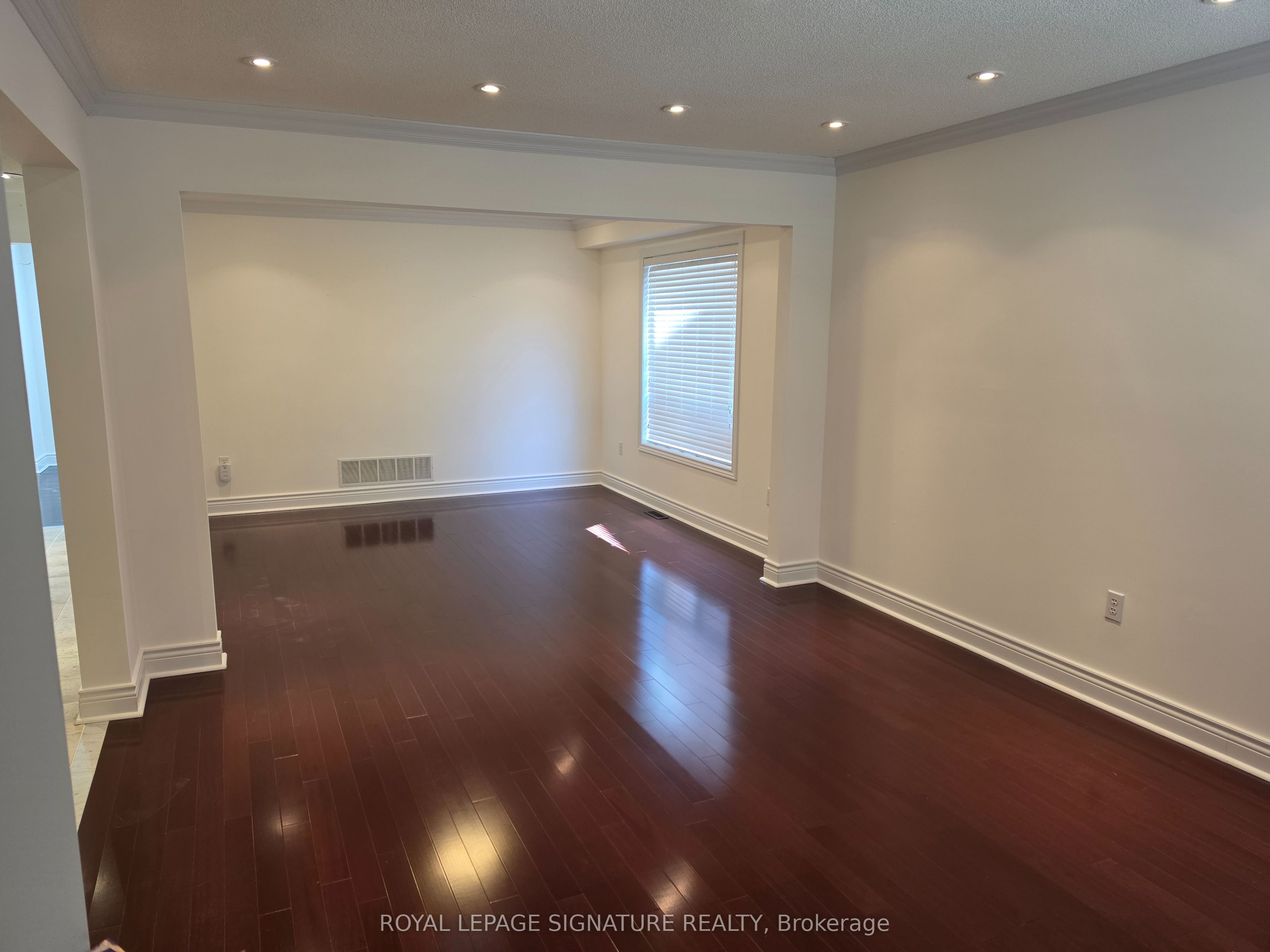 794 White Clover Way, Mississauga, ON L5V 3B8 photo 3