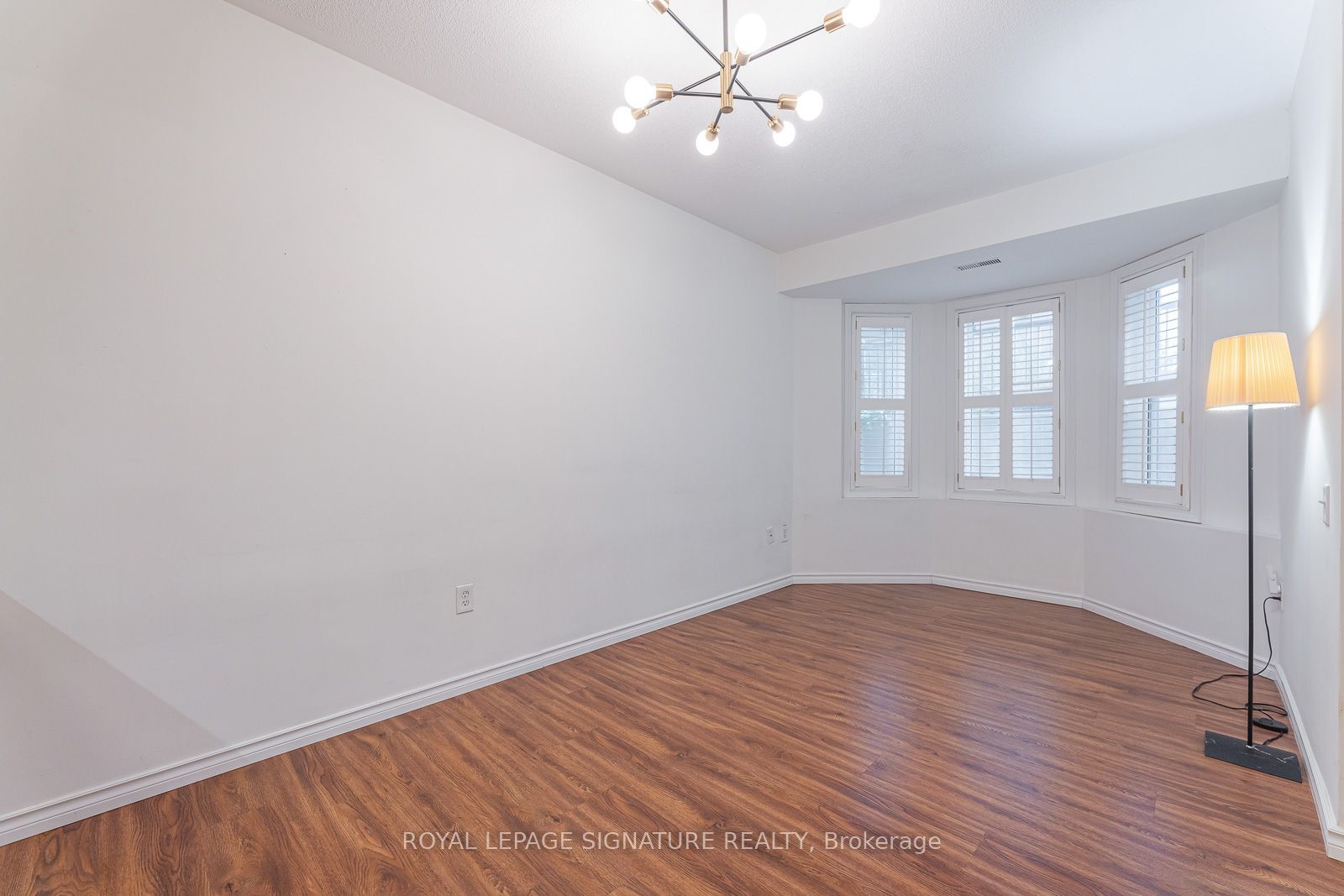 760 Lawrence Avenue W 216, Toronto, ON M6A 3E7 photo 4