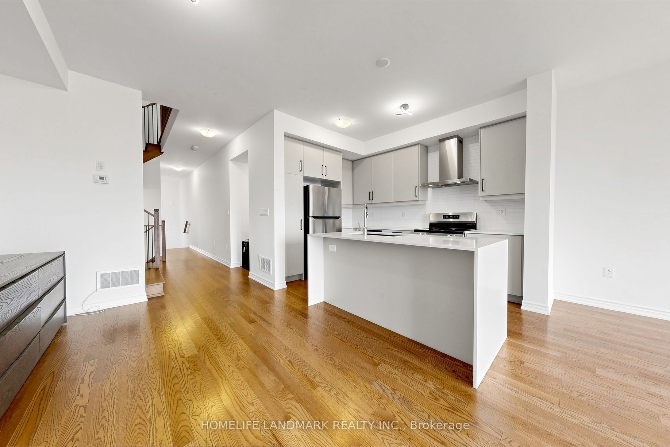1138 Tanbark Avenue, Oakville, ON L6H 8C4 photo 4