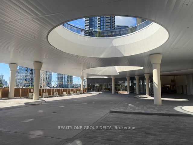 5081 Hurontario Street 1102, Mississauga, ON L4Z 3X7 photo 3