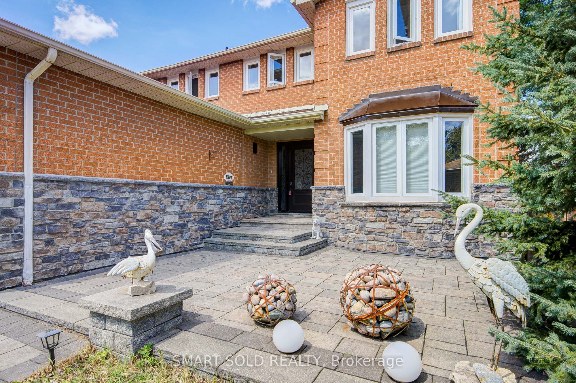 5818 Turney Drive, Mississauga, ON L5M 2R8 photo 3