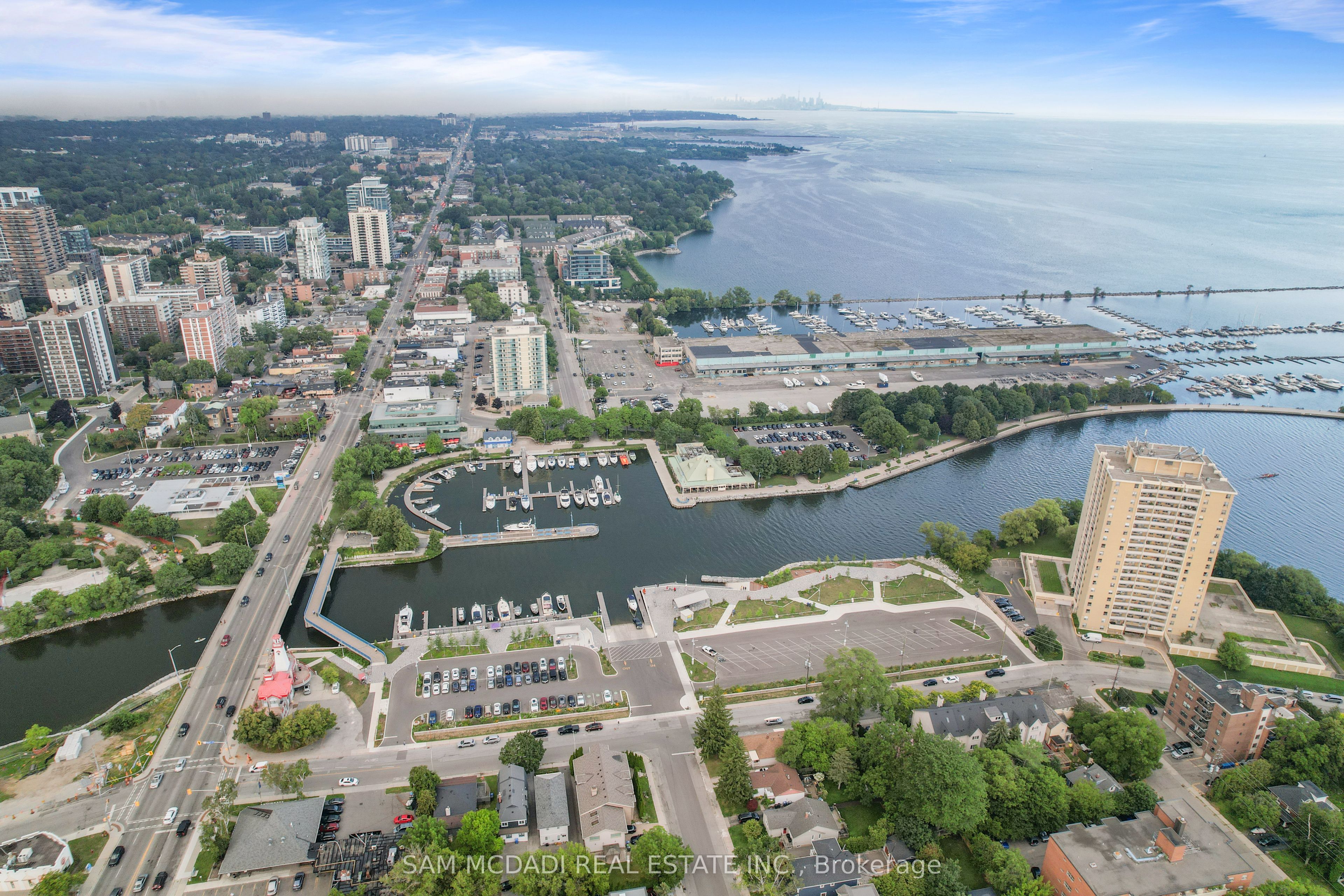 50 Coveside Drive 35, Mississauga, ON L5H 0B2 photo 2