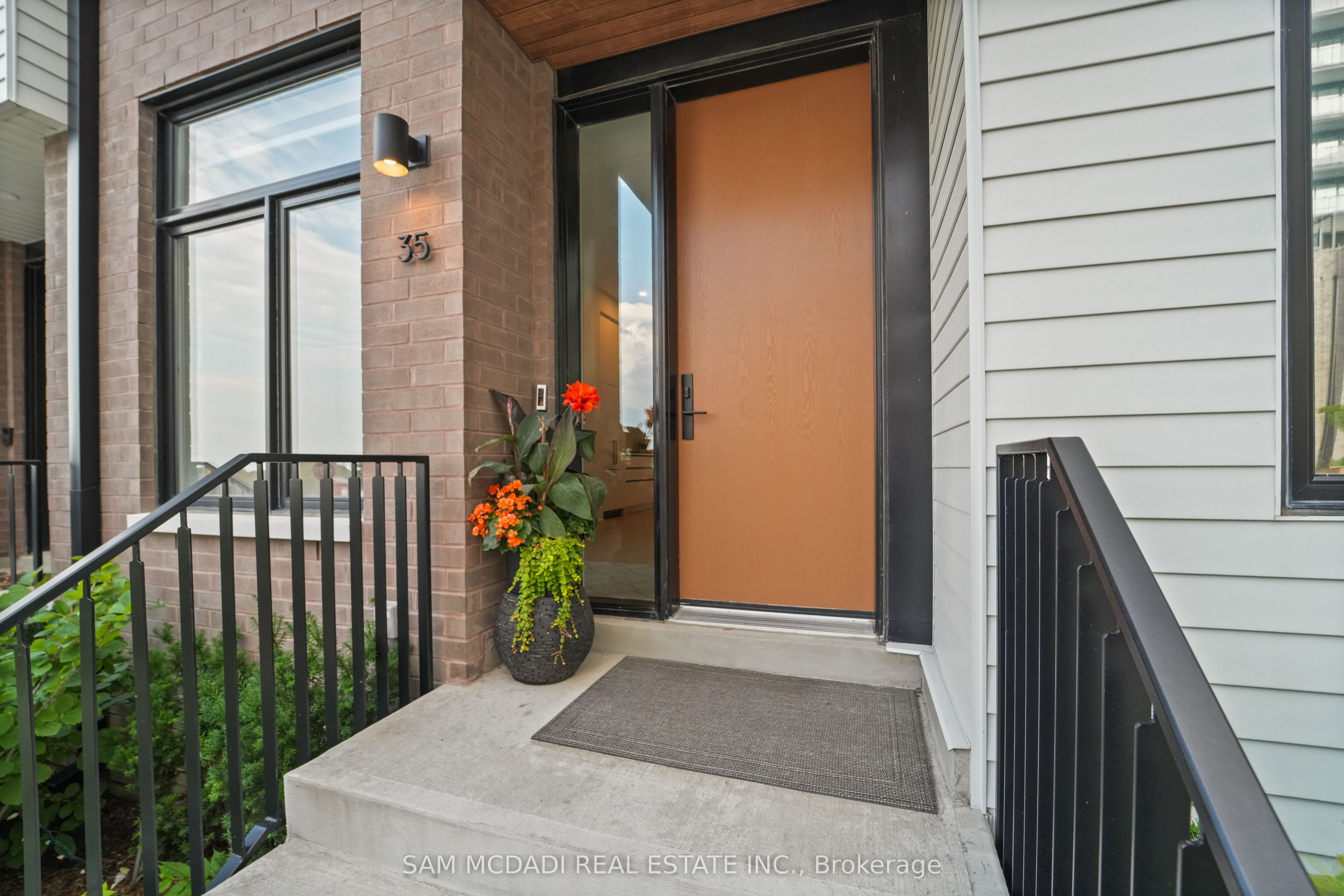 50 Coveside Drive 35, Mississauga, ON L5H 0B2 photo 3