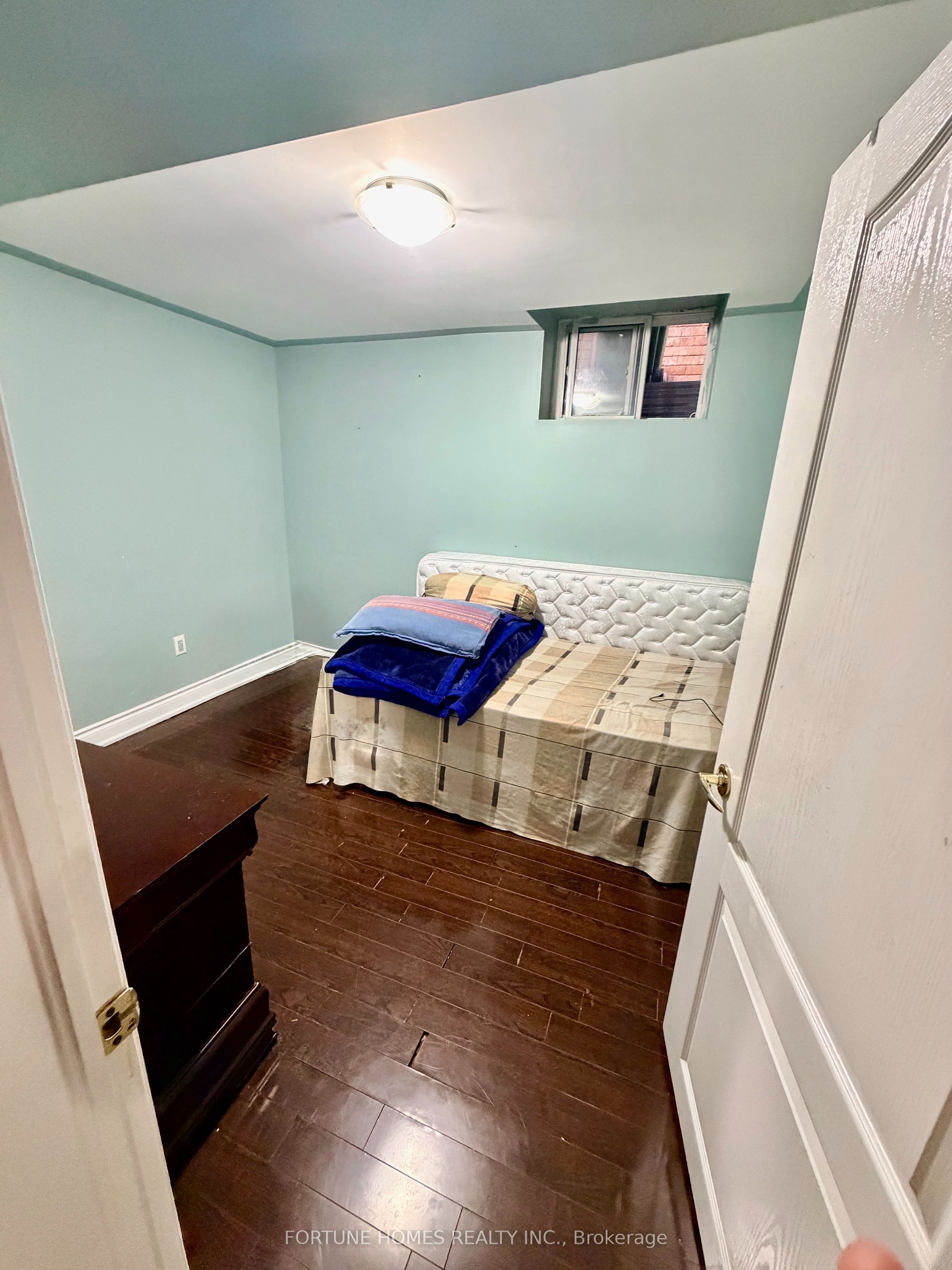 9 Paddington Road, Brampton, ON L6P 2B3 photo 3