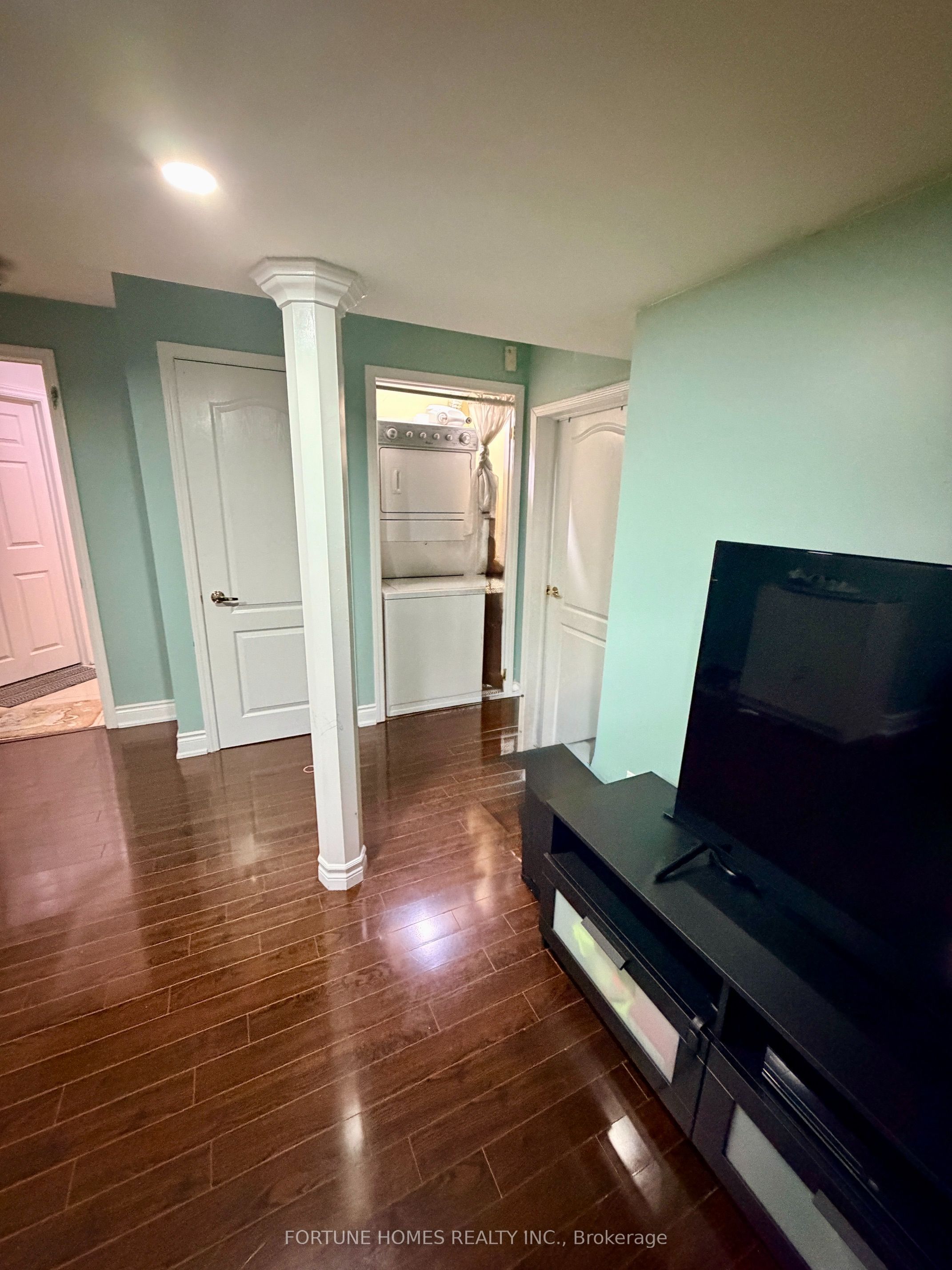 9 Paddington Road, Brampton, ON L6P 2B3 photo 4