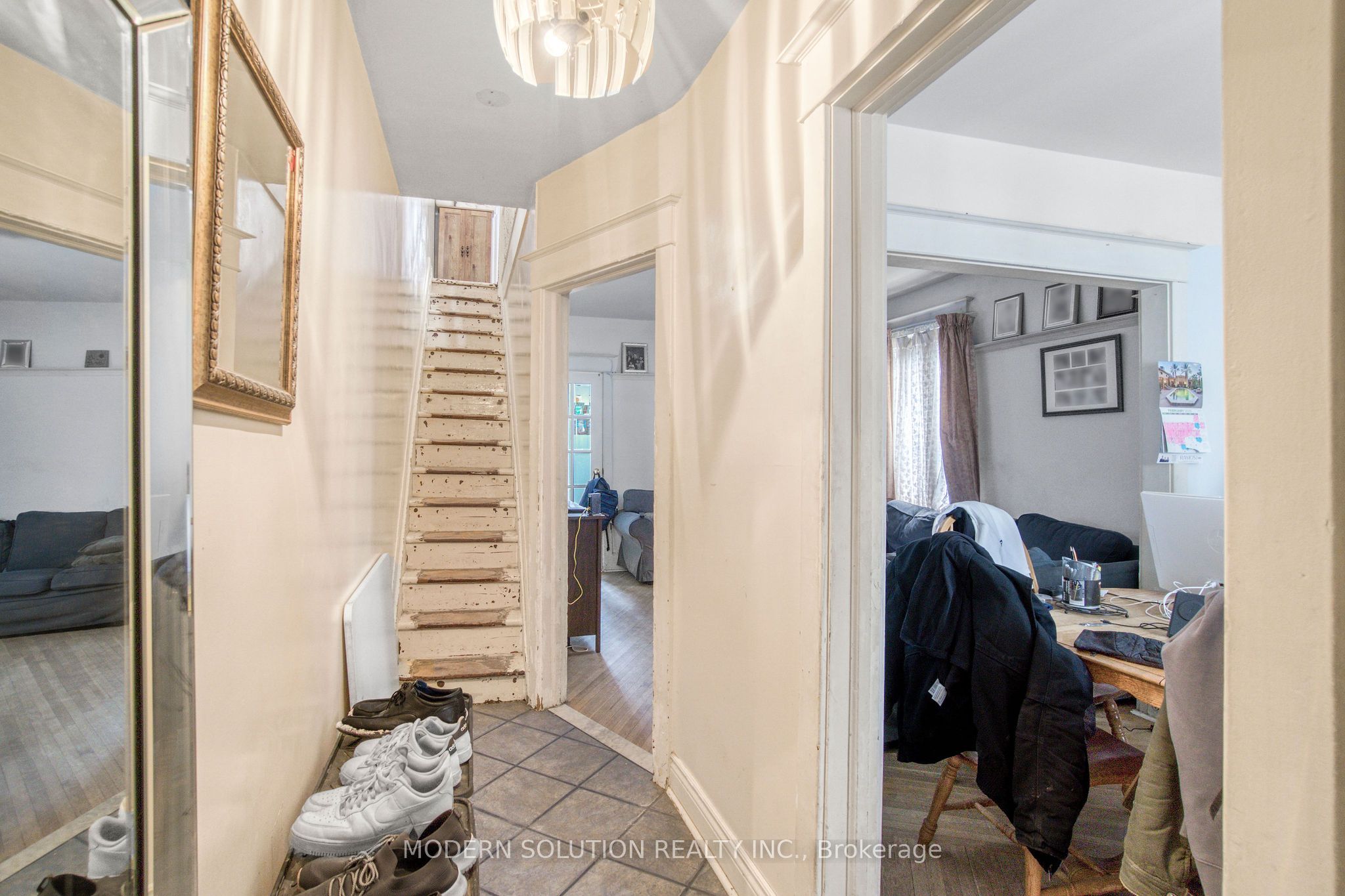2 Rockwell Avenue, Toronto, ON M6N 1N3 photo 5