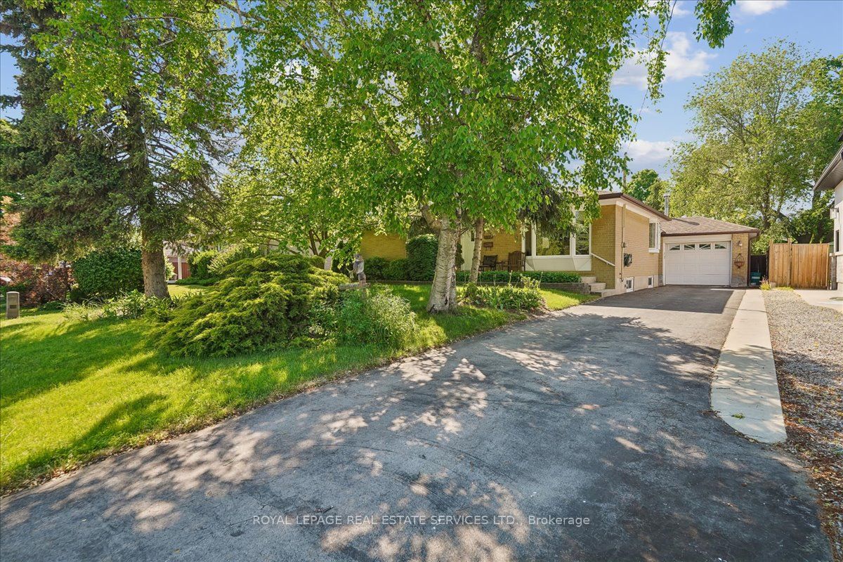 1309 Warwick Avenue, Oakville, ON L6L 2V8 photo 4