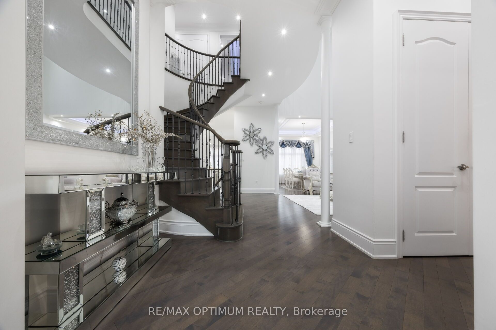 37 Elbern Markell Drive, Brampton, ON L6X 2X6 photo 5