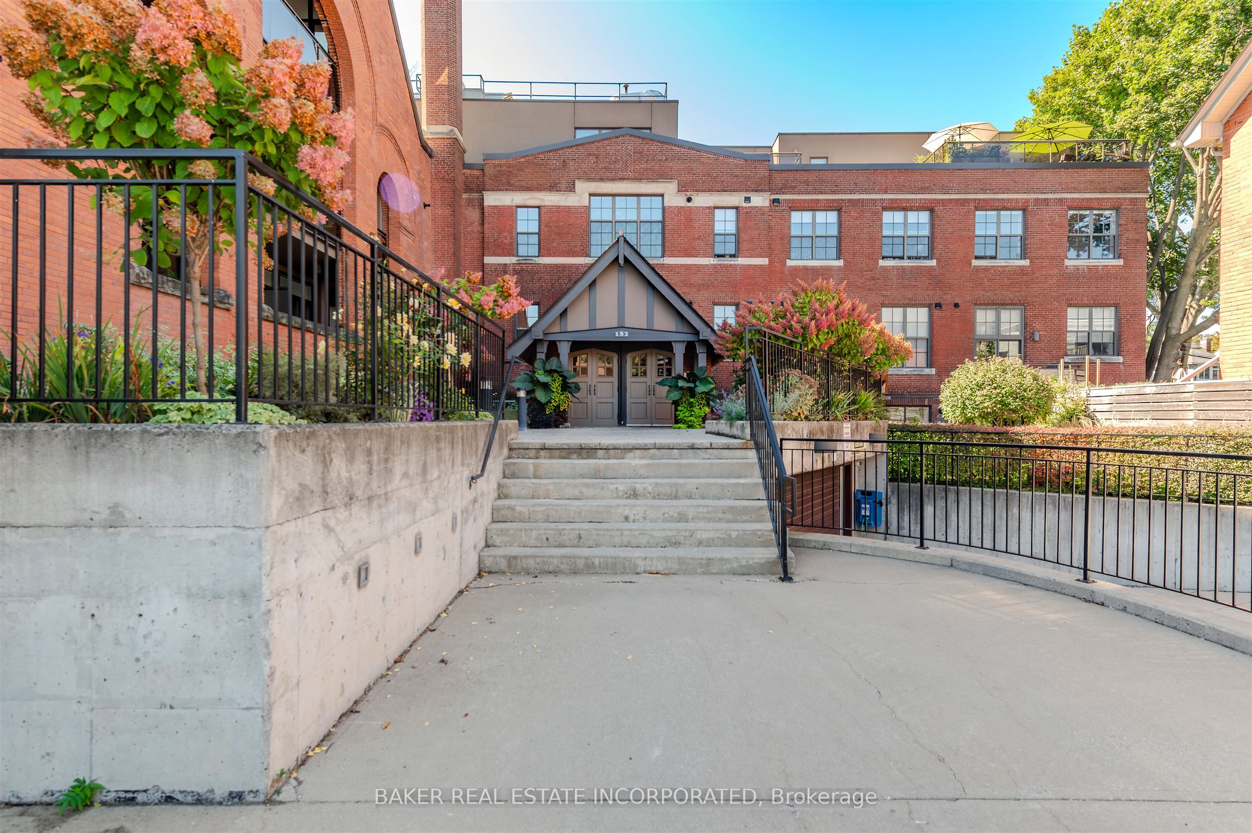 152 Annette Street 107, Toronto, ON M6P 1P4 photo 5