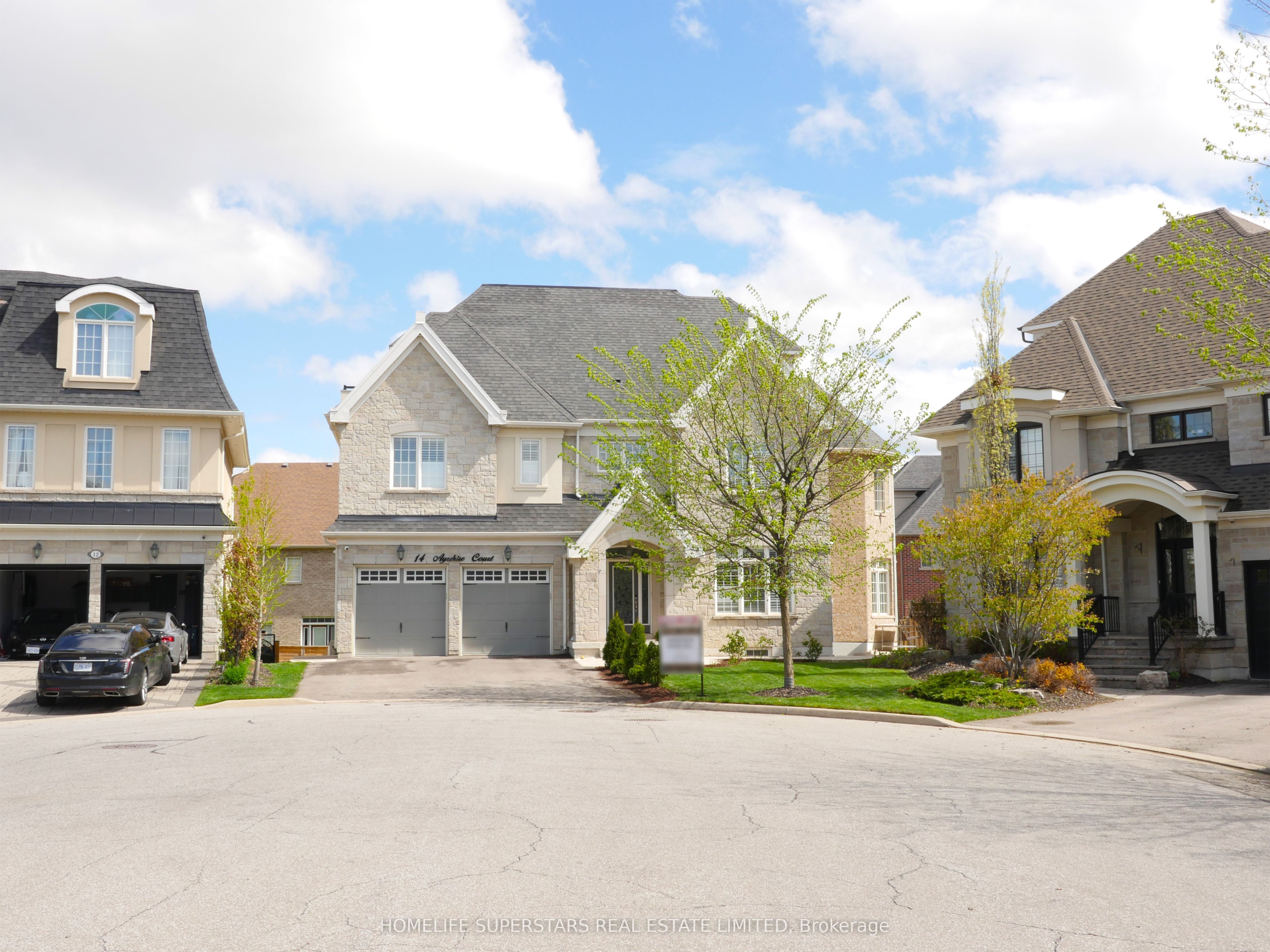 14 AYRSHIRE Court, Brampton, ON L6Z 0G6 photo 2