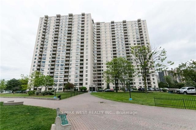 370 Dixon Road 102, Toronto, ON M9R 1T2 photo 5