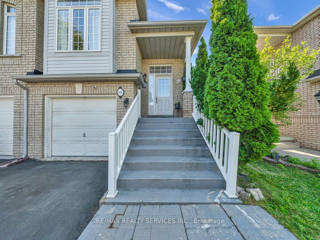 101 River Rock Crescent, Brampton, ON L7A 2W4 photo 4