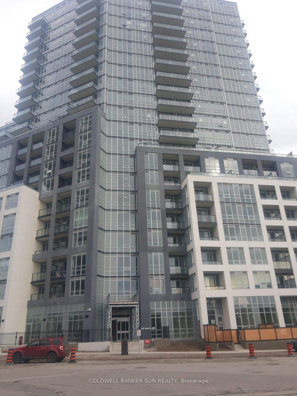 225 Malta Avenue 815, Brampton, ON L6Y 4M5