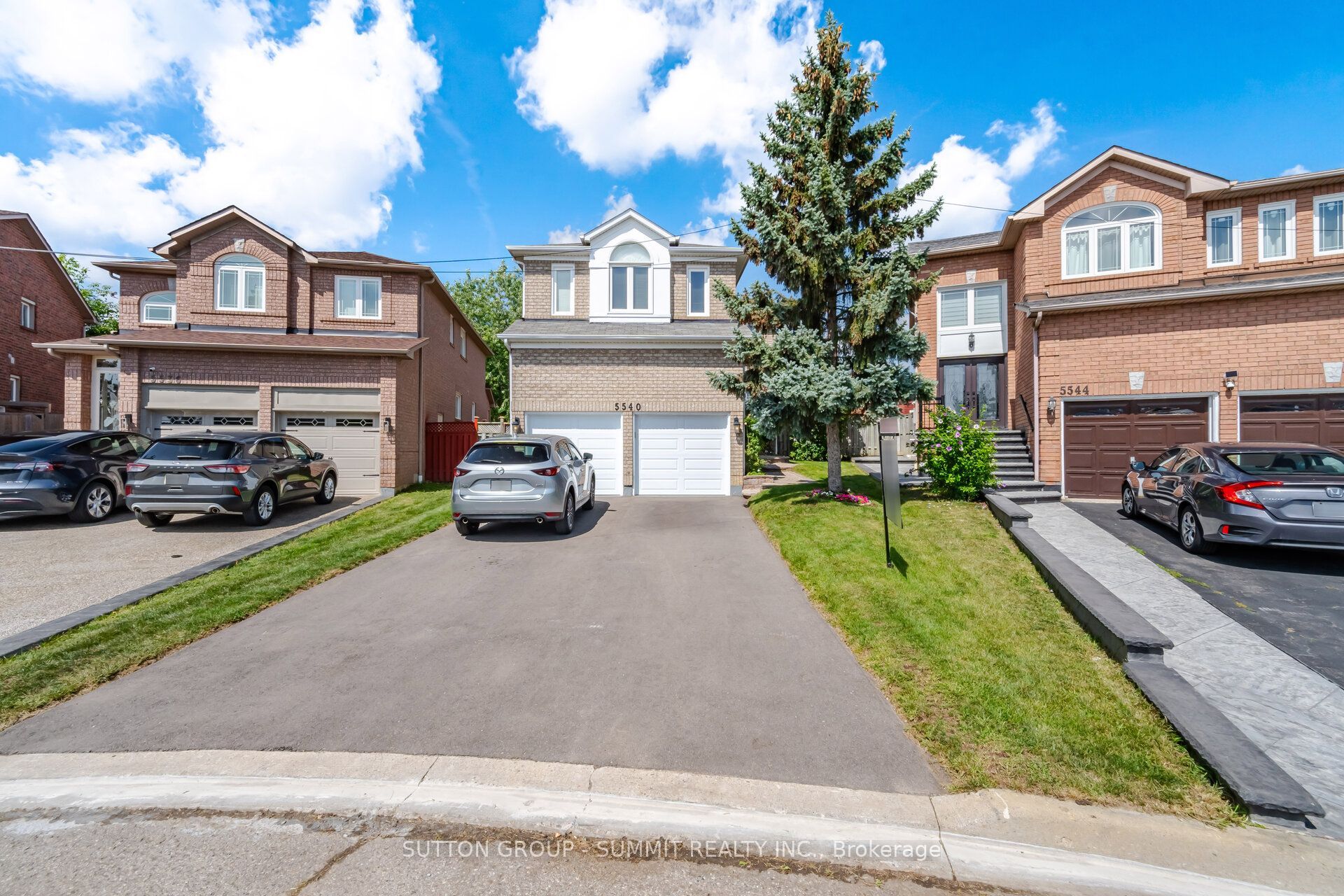 5540 Prosper Court, Mississauga, ON L5V 2E5 photo 2
