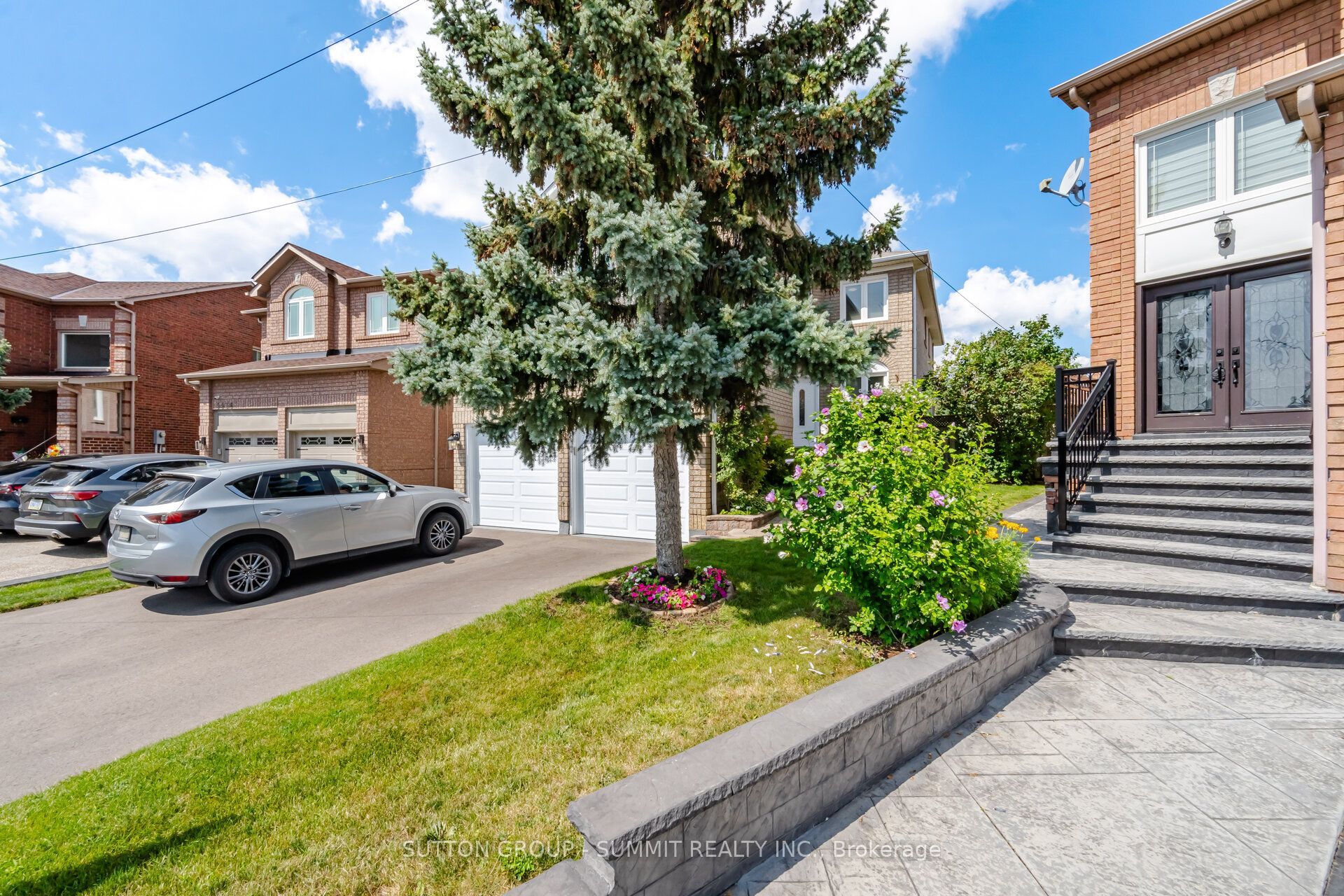 5540 Prosper Court, Mississauga, ON L5V 2E5 photo 3