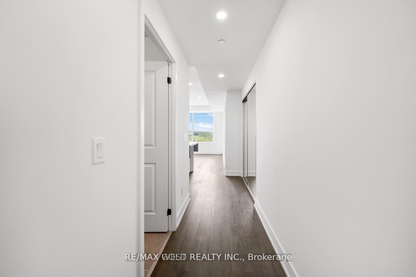 2489 Taunton Road 716, Oakville, ON L6H 3R9 photo 4