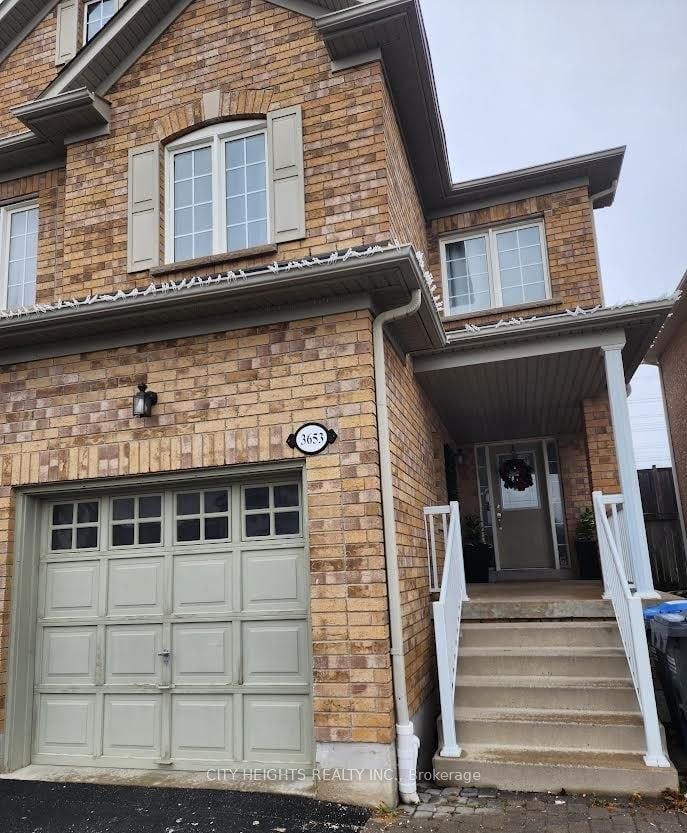 3653 Partition Road, Mississauga, ON L5N 8P4 photo 2