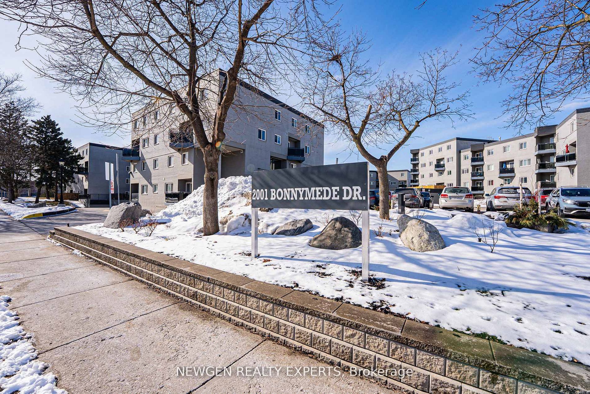 2001 Bonnymede Drive 88, Mississauga, ON L5J 4H8