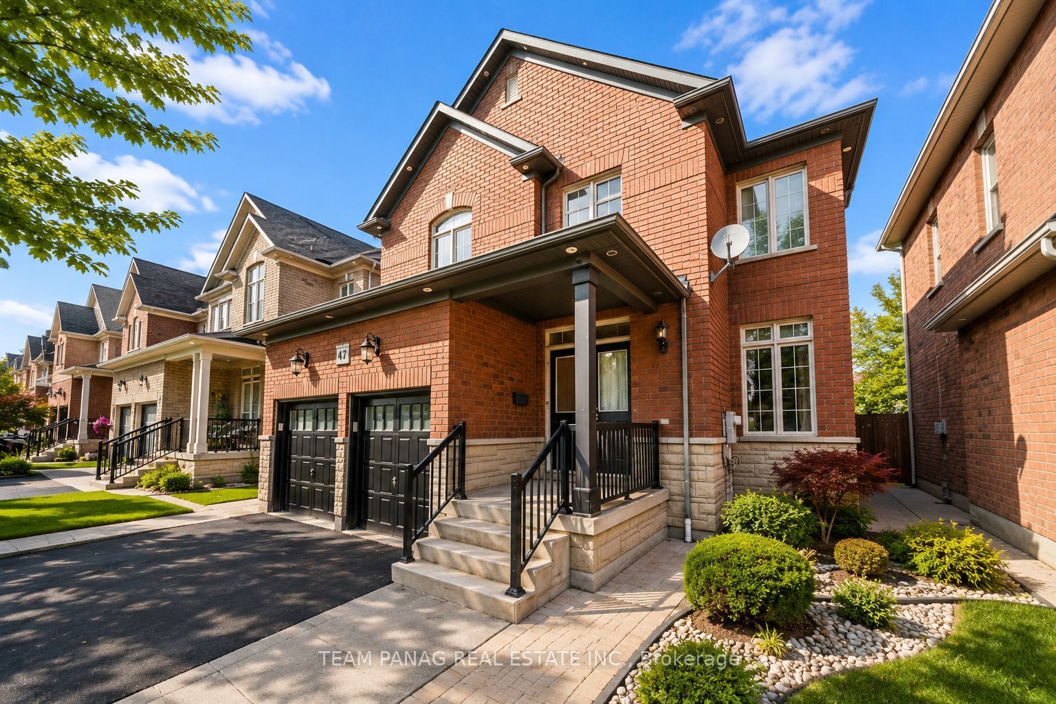 47 Sorbonne Drive, Brampton, ON L6P 1Y6 photo 4