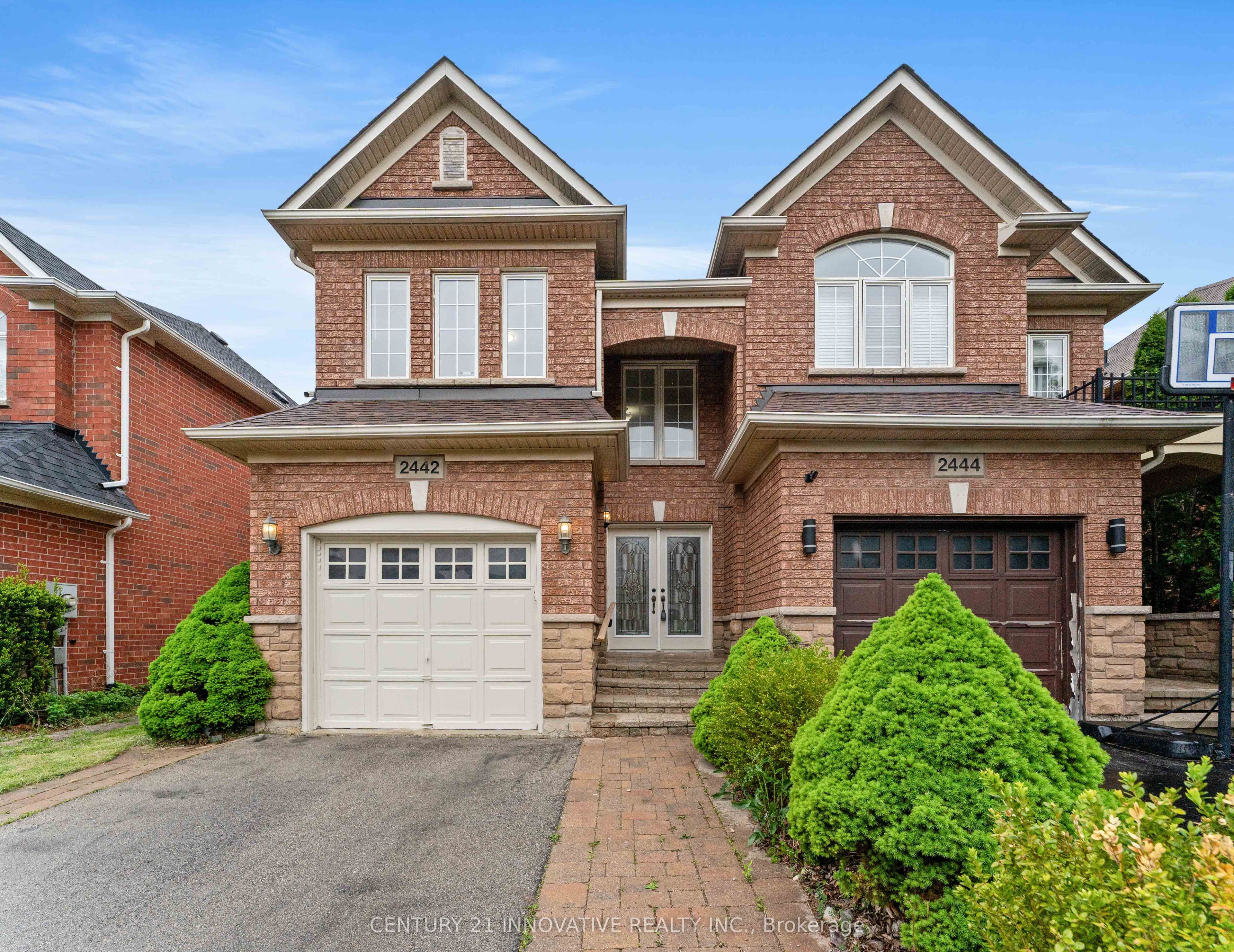 2442 Felhaber Crescent, Oakville, ON L6H 7N8 photo 2