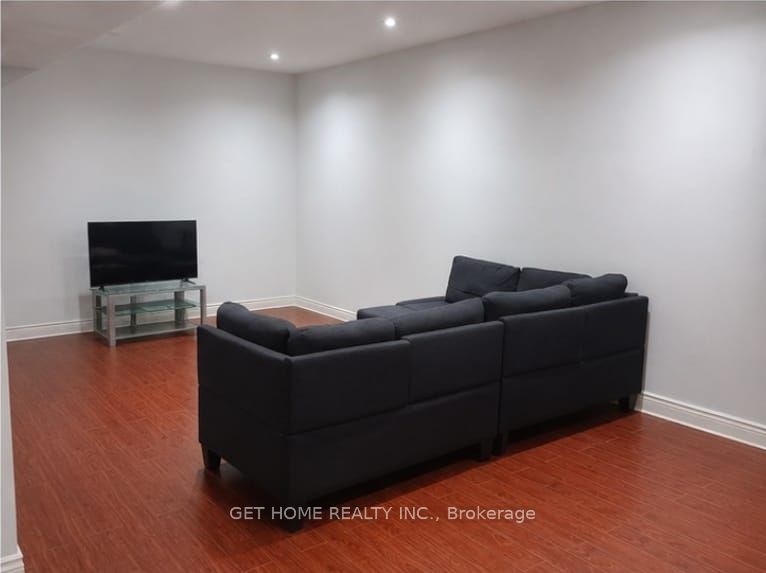 26 Crocker Drive Lower, Brampton, ON L6P 1M8 photo 3