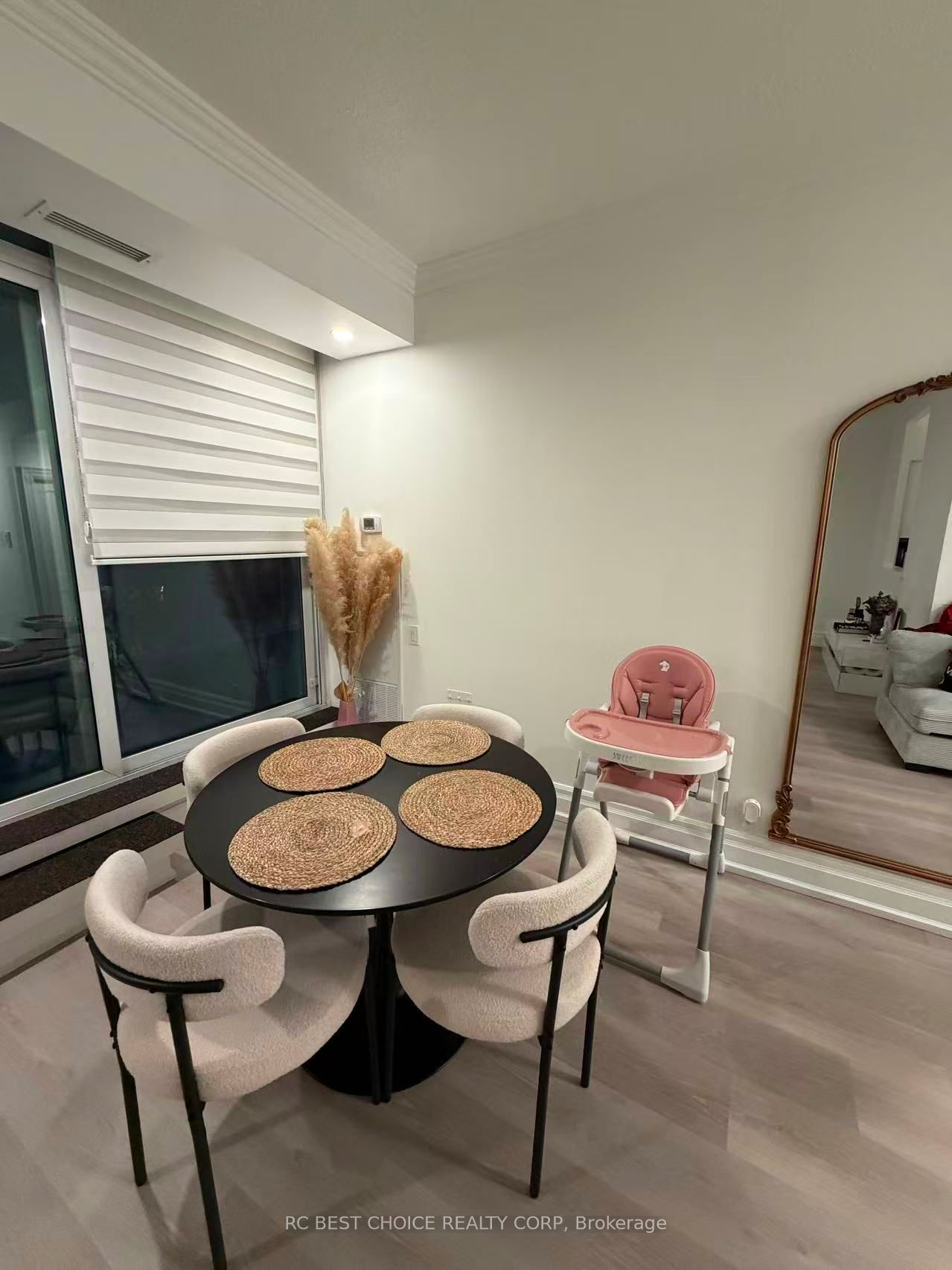 2067 Lake Shore Boulevard W 203, Toronto, ON M8V 4B8 photo 5