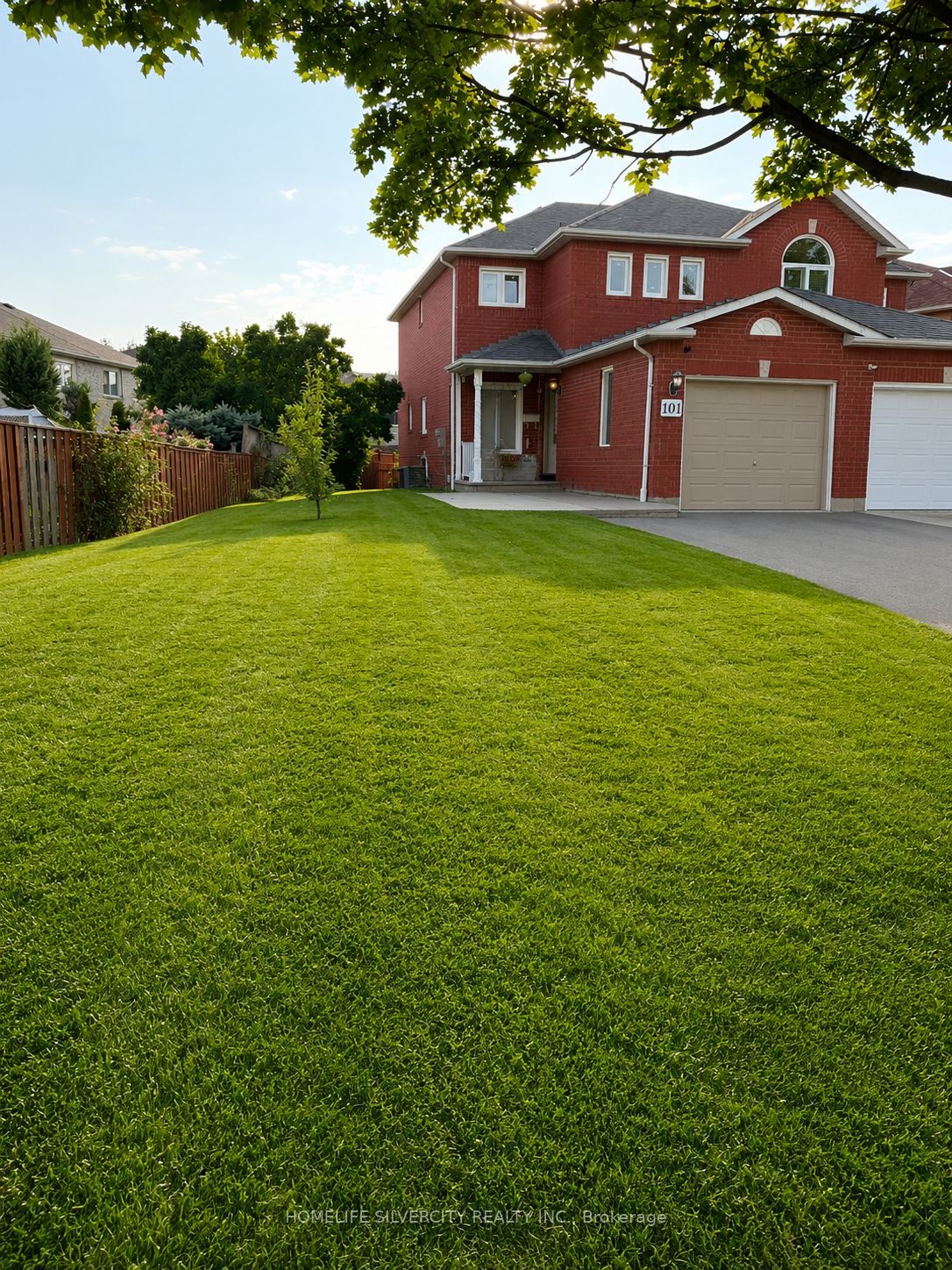 101 Cranberry Crescent, Brampton, ON L6Y 4P5 photo 2