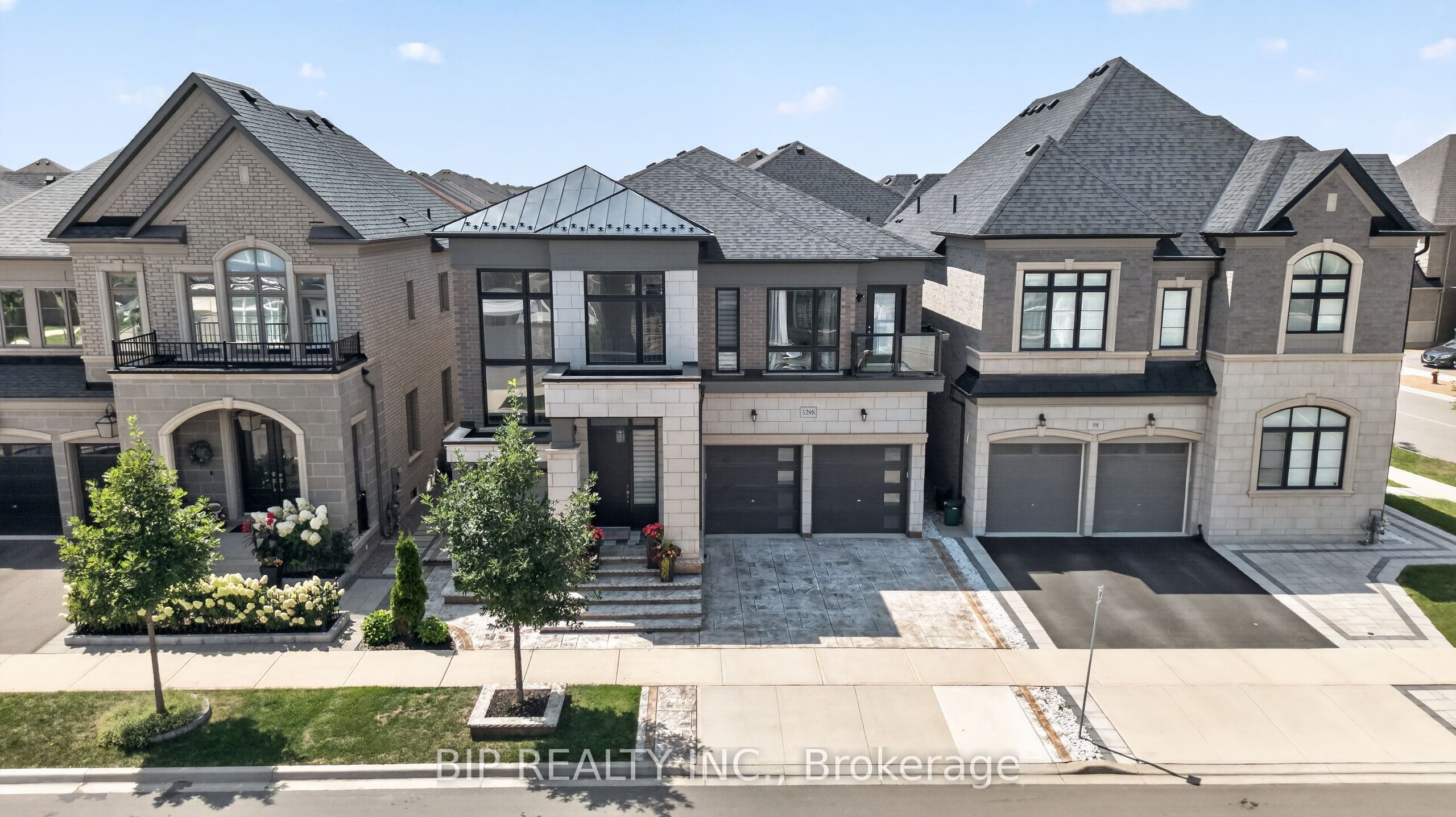 3298 Post Road, Oakville, ON L6H 0Z7 photo 2