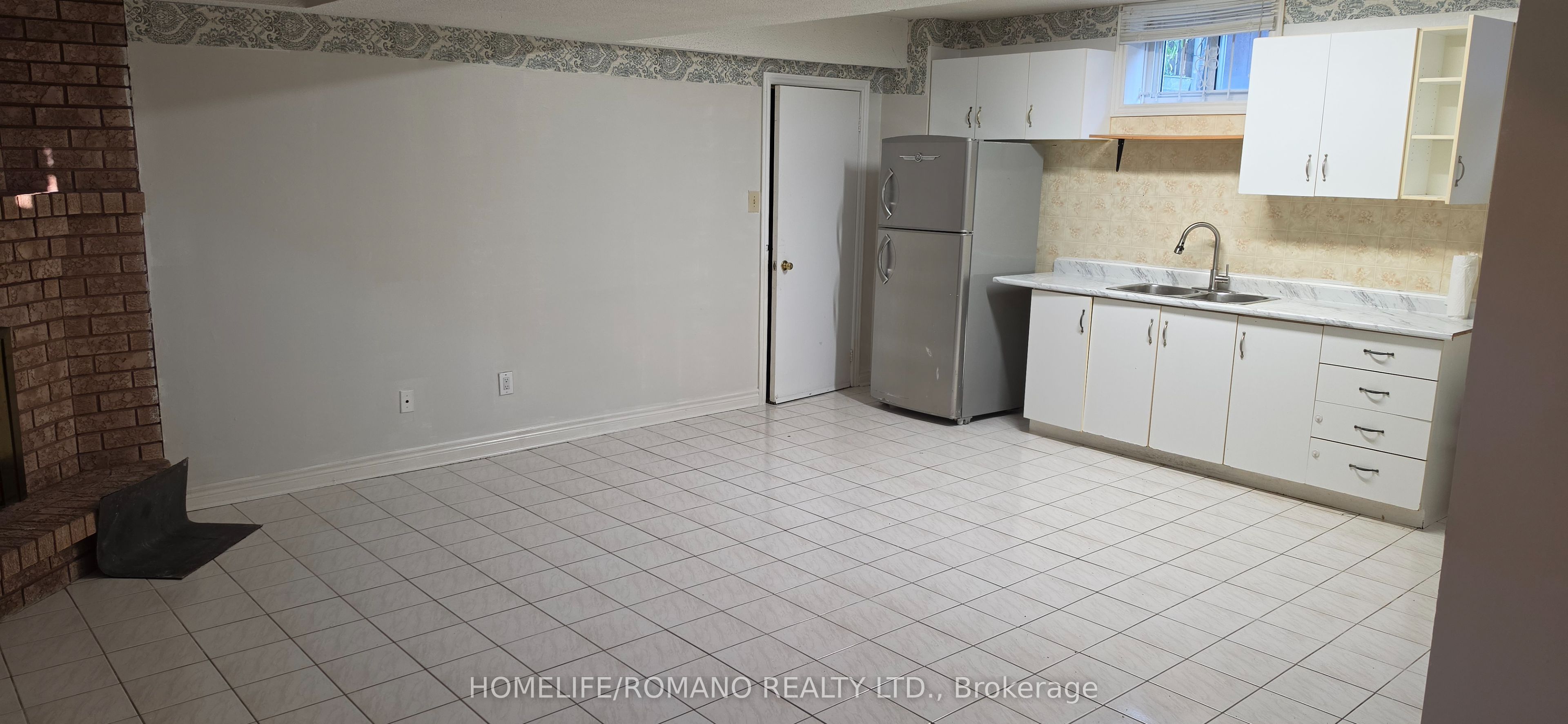 1 Claybrooke Street, Toronto, ON M6M 3P6 photo 4