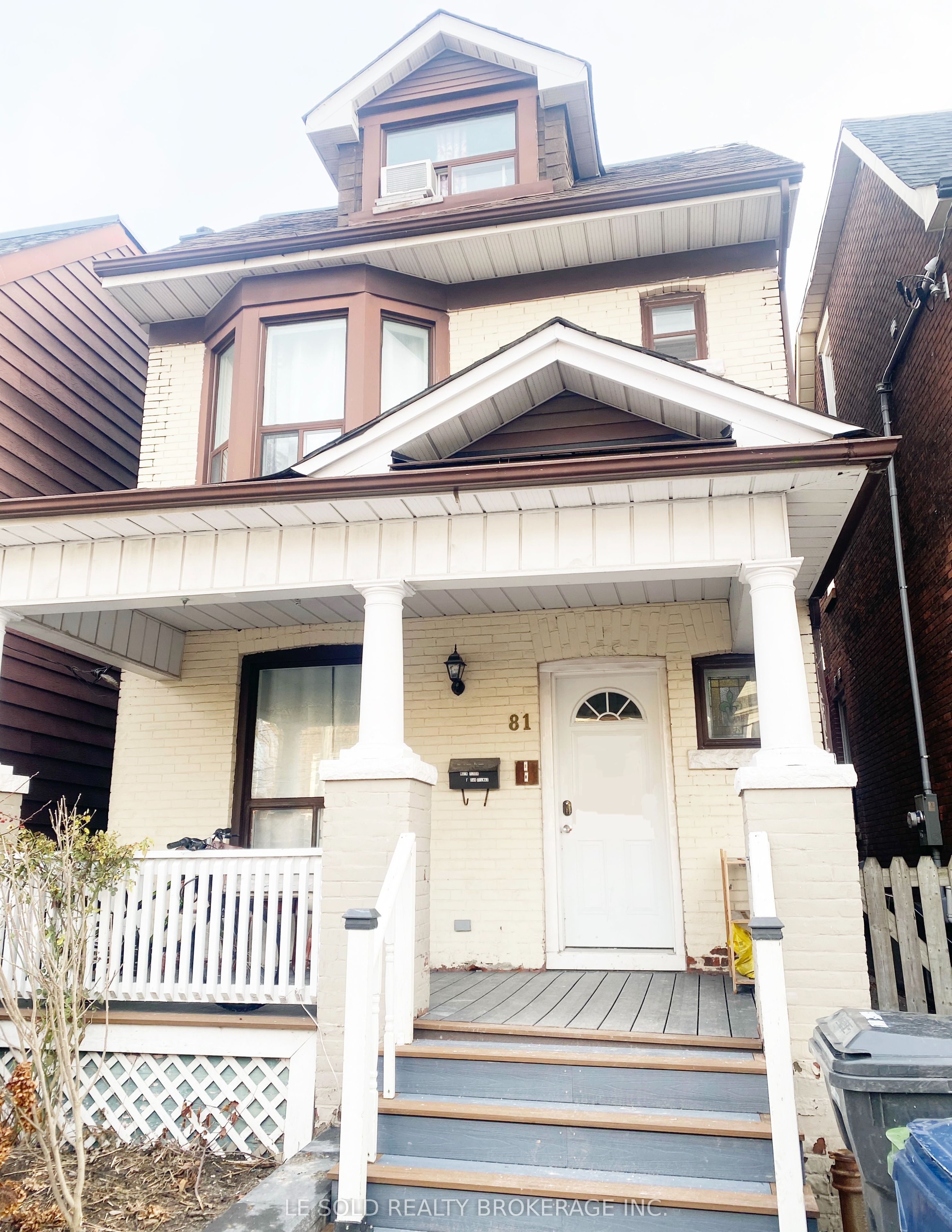 81 Hallam Street Room 201, Toronto, ON M6H 1W7 photo 2