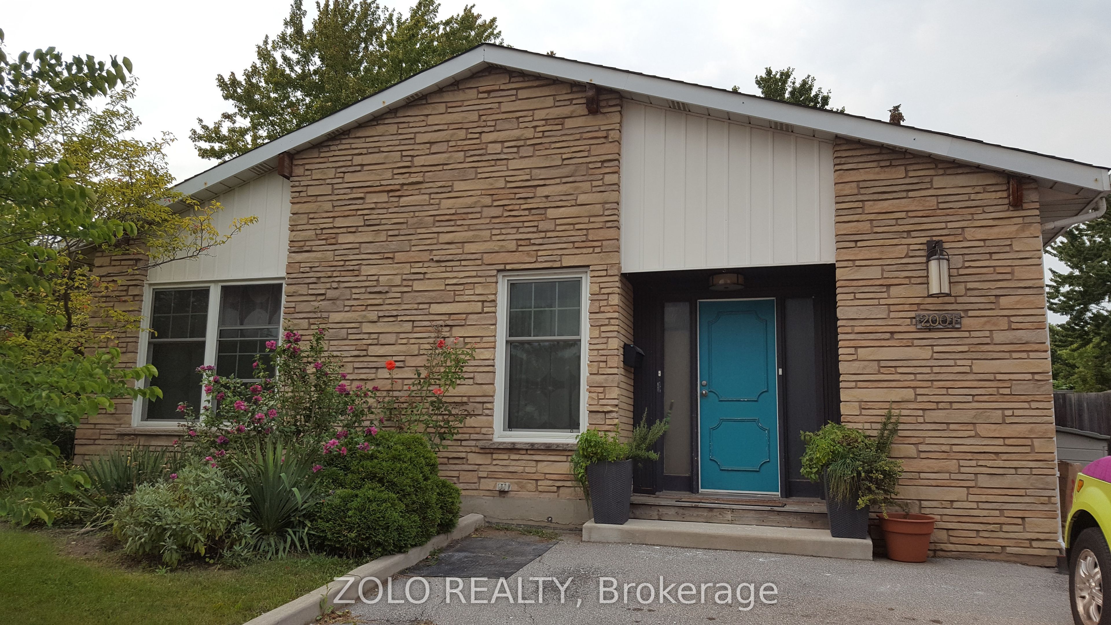 2001 Faversham Avenue, Burlington, ON L7P 1W5