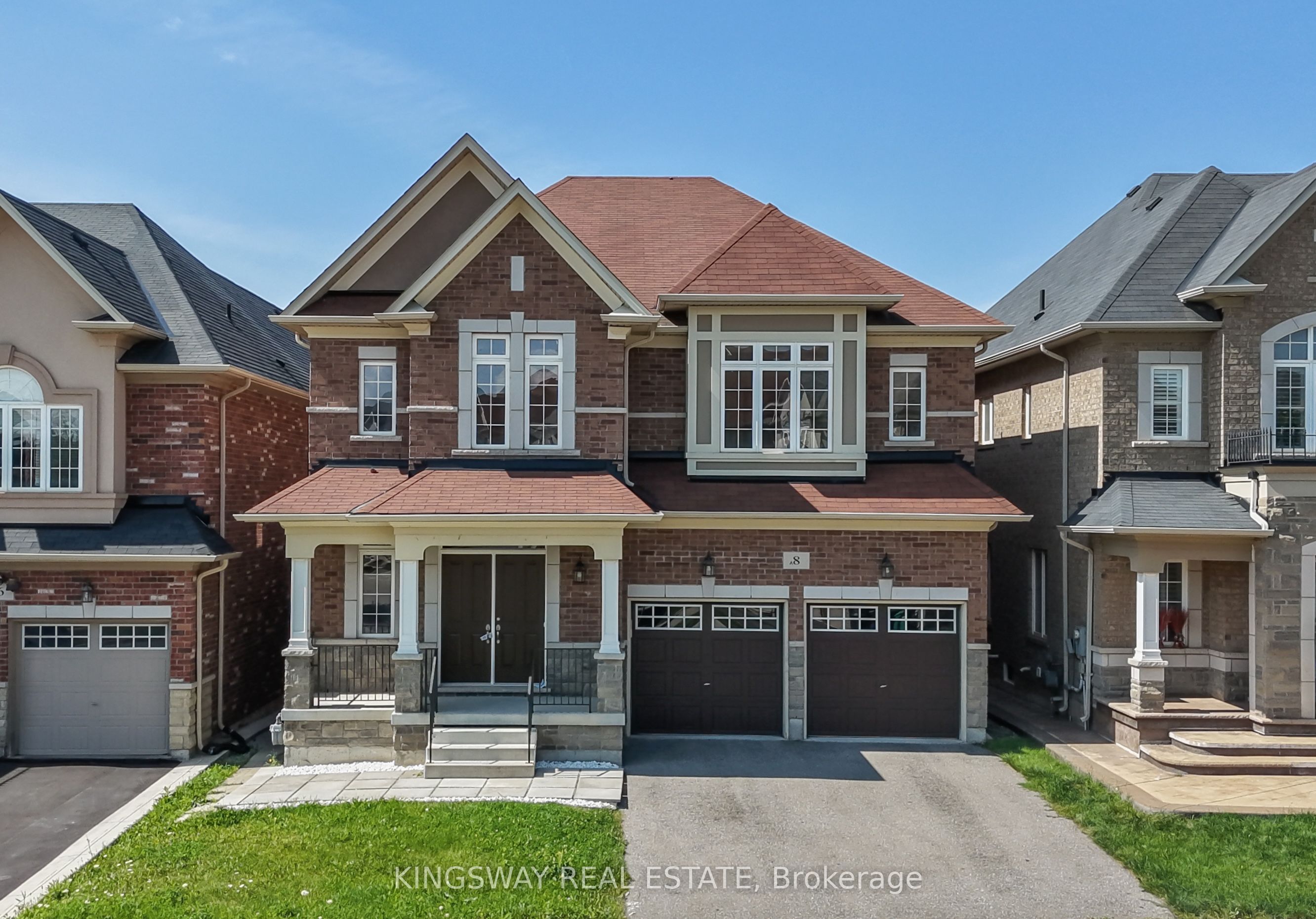 8 Monkton Circle, Brampton, ON L6Y 0X1