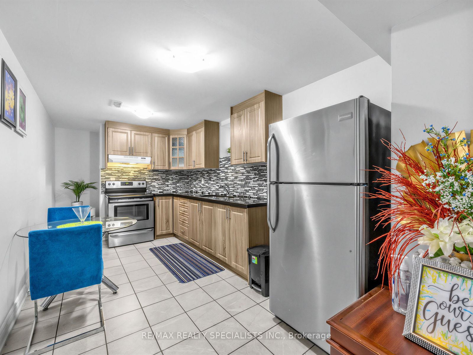 40 Victoriaville Road bsmt, Brampton, ON L6X 5J4 photo 4